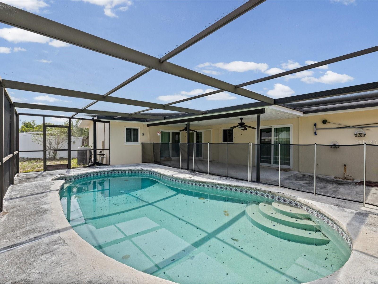 1754 GREAT BRIKHILL RD, CLEARWATER, FL, 33755