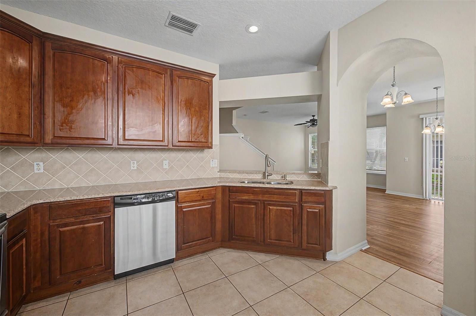 6754 EAGLE FEATHER DR, RIVERVIEW, FL, 33578