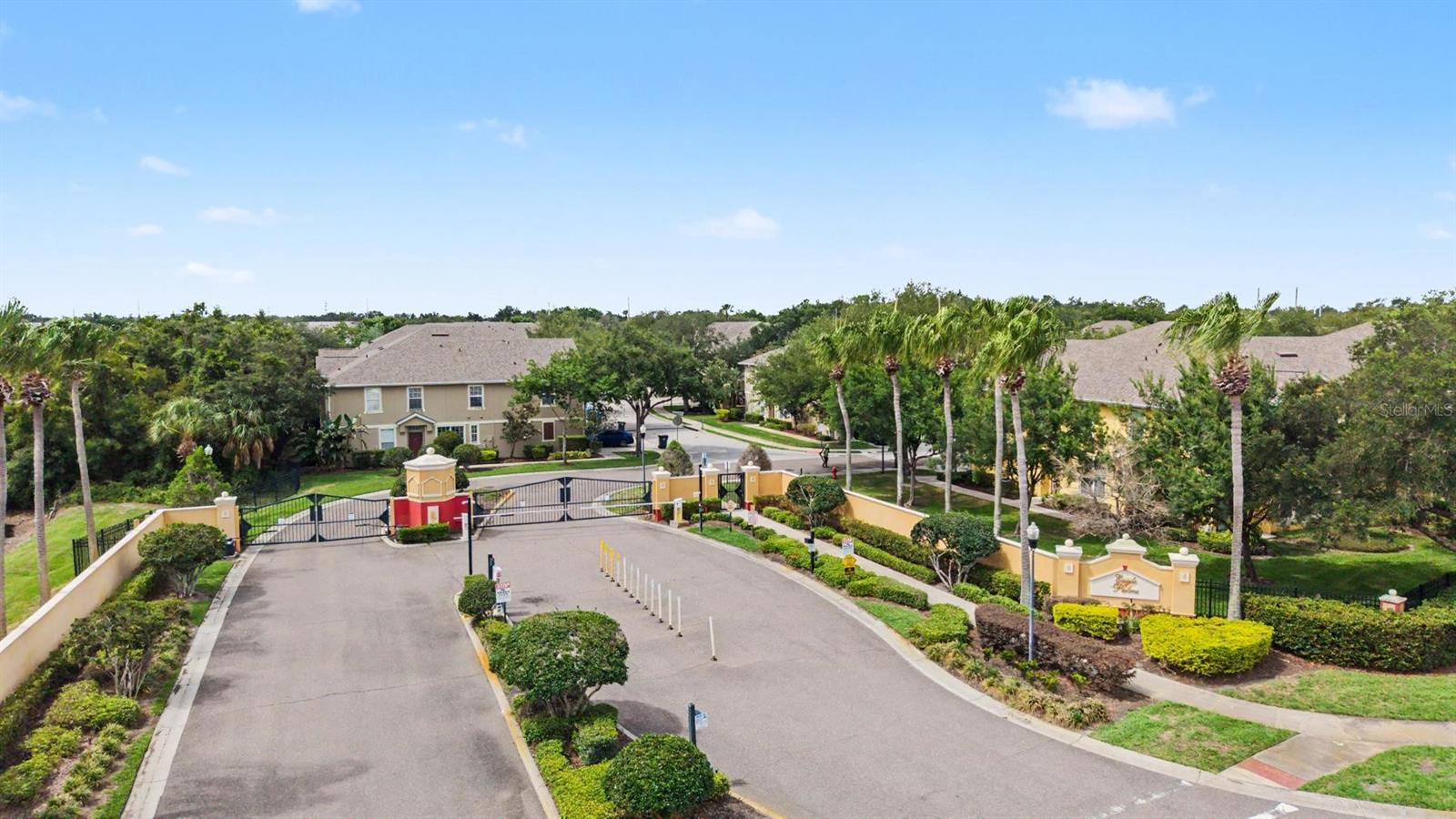 6754 EAGLE FEATHER DR, RIVERVIEW, FL, 33578