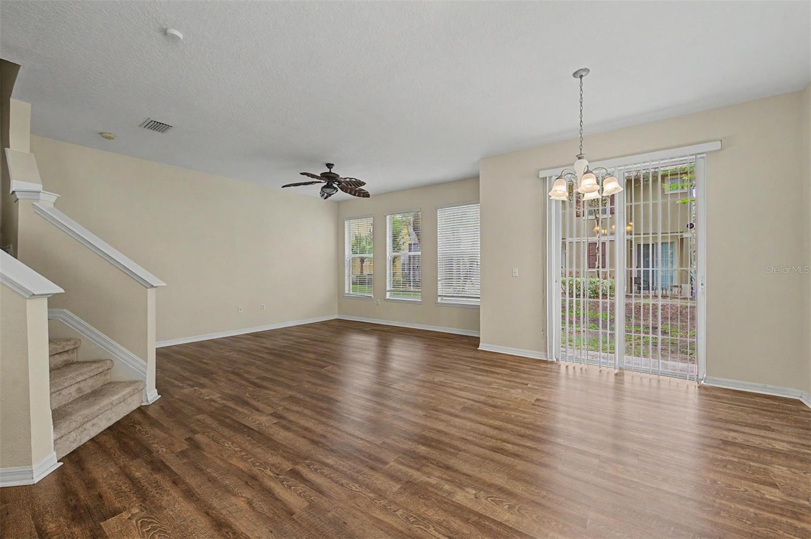 6754 EAGLE FEATHER DR, RIVERVIEW, FL, 33578