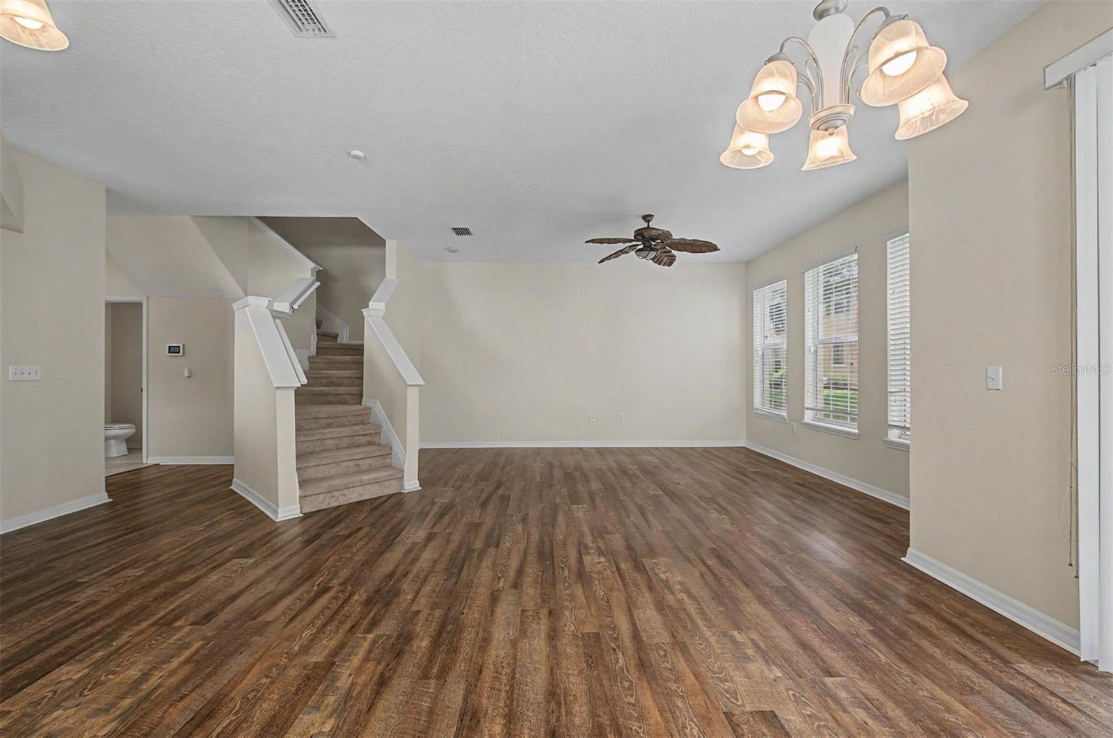 6754 EAGLE FEATHER DR, RIVERVIEW, FL, 33578
