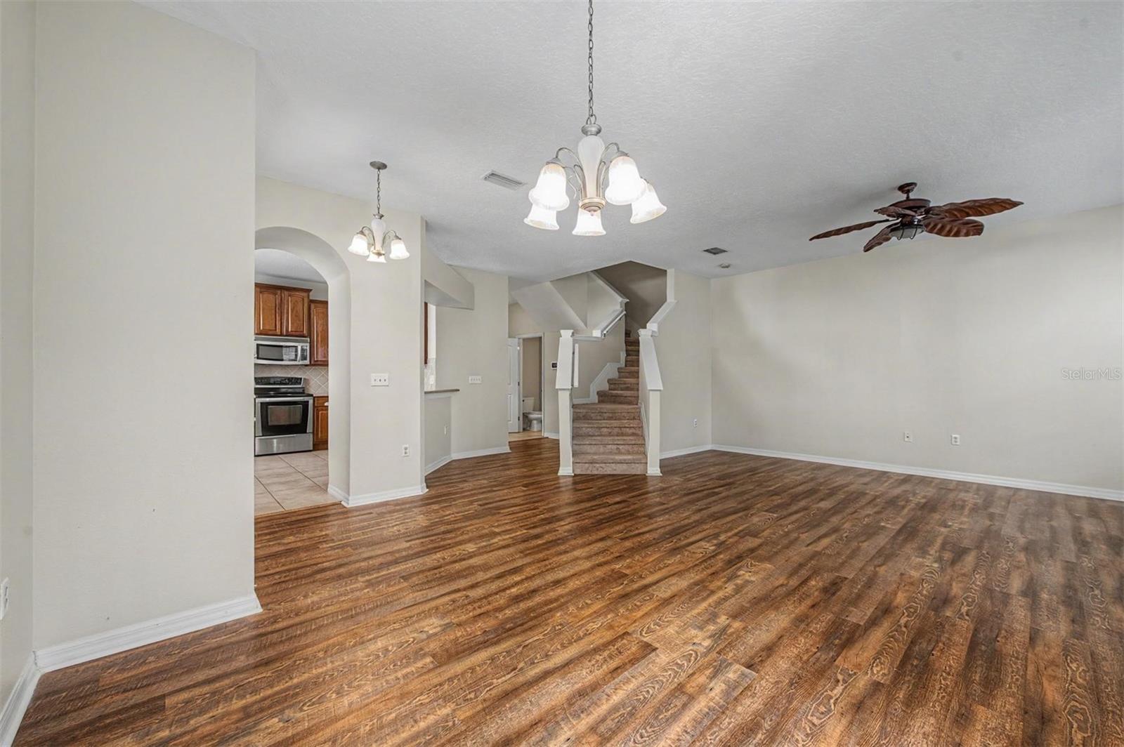 6754 EAGLE FEATHER DR, RIVERVIEW, FL, 33578