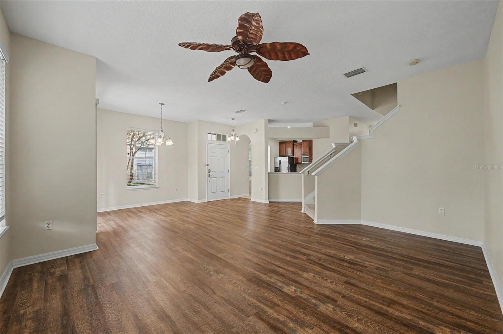 6754 EAGLE FEATHER DR, RIVERVIEW, FL, 33578