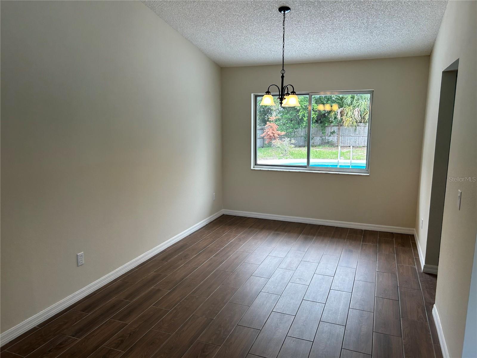 1584 BAVON DR, DELTONA, FL, 32725