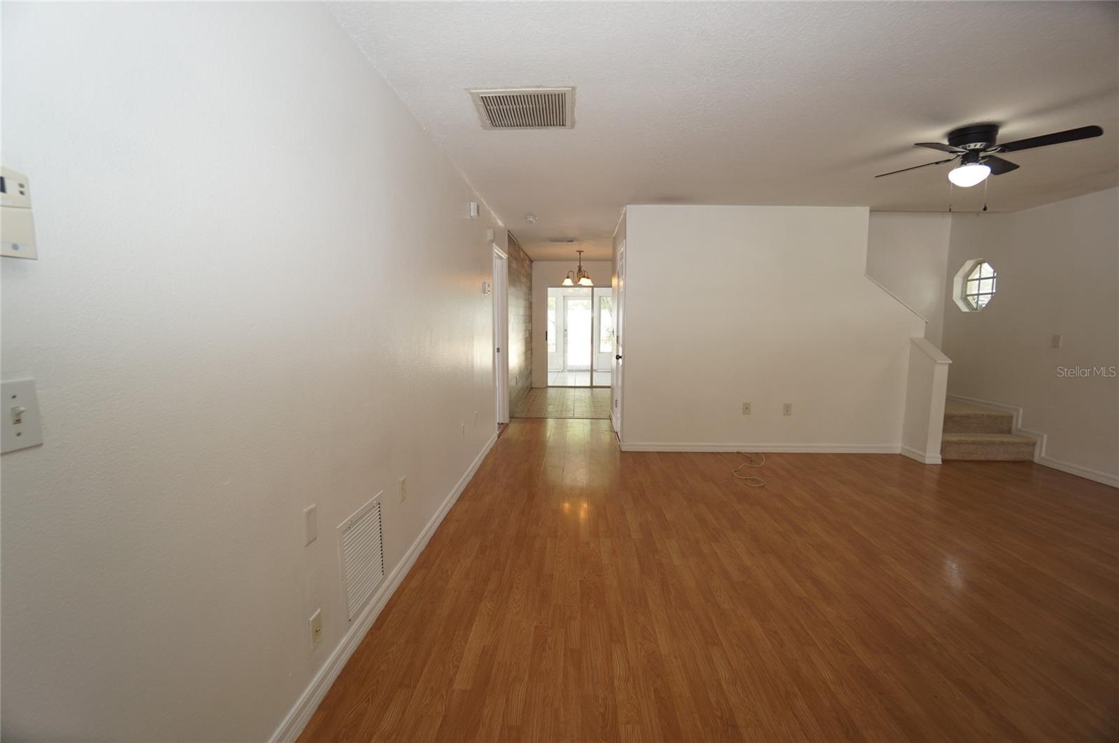 805 W 113TH AVE, TAMPA, FL, 33612