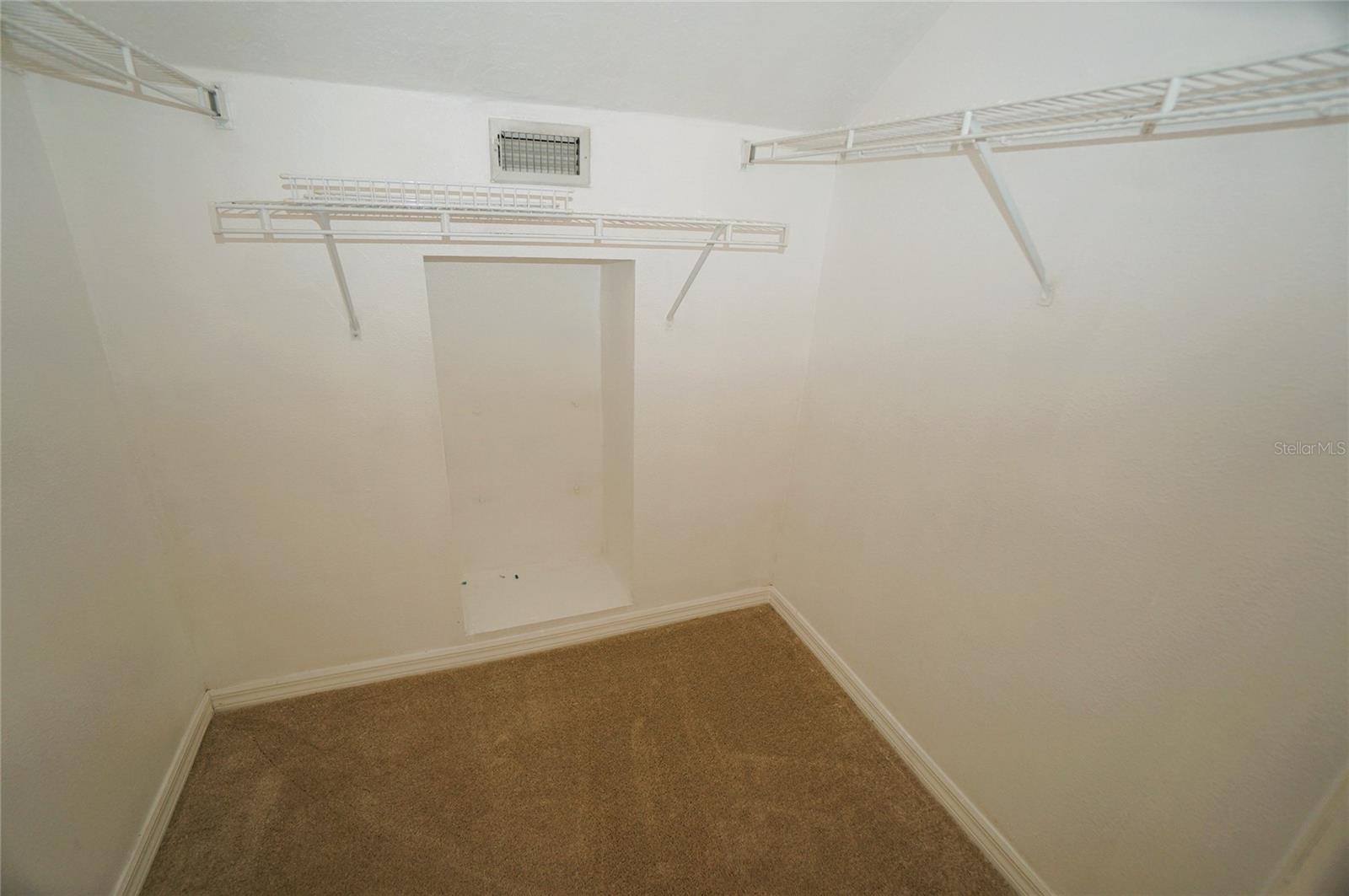 805 W 113TH AVE, TAMPA, FL, 33612