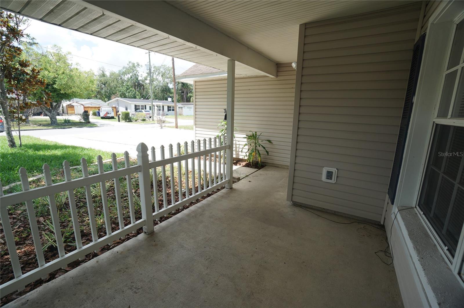 805 W 113TH AVE, TAMPA, FL, 33612