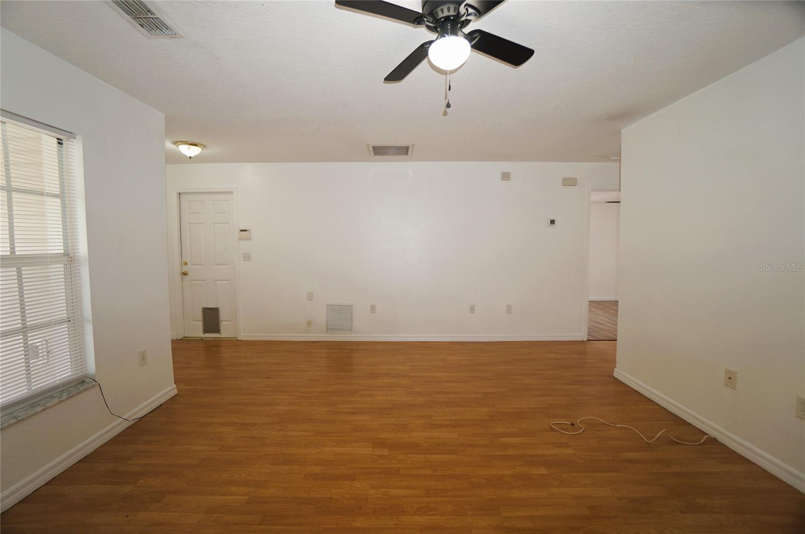 805 W 113TH AVE, TAMPA, FL, 33612