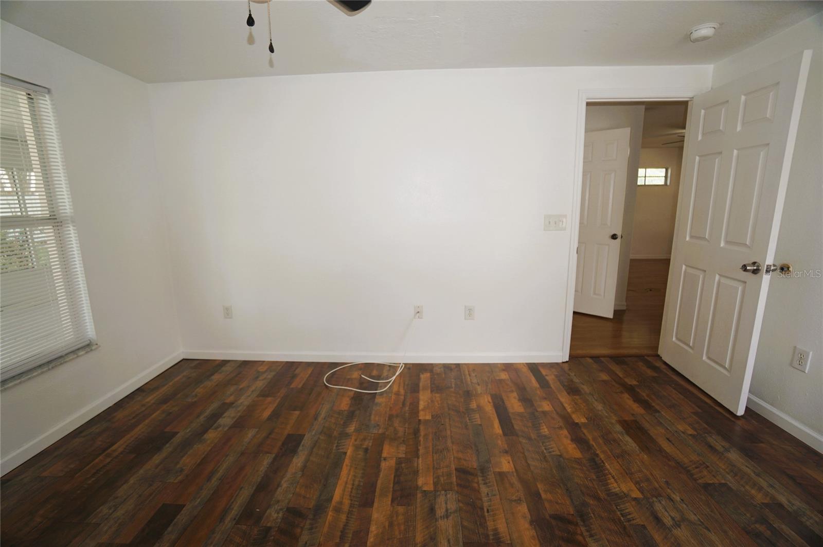 805 W 113TH AVE, TAMPA, FL, 33612