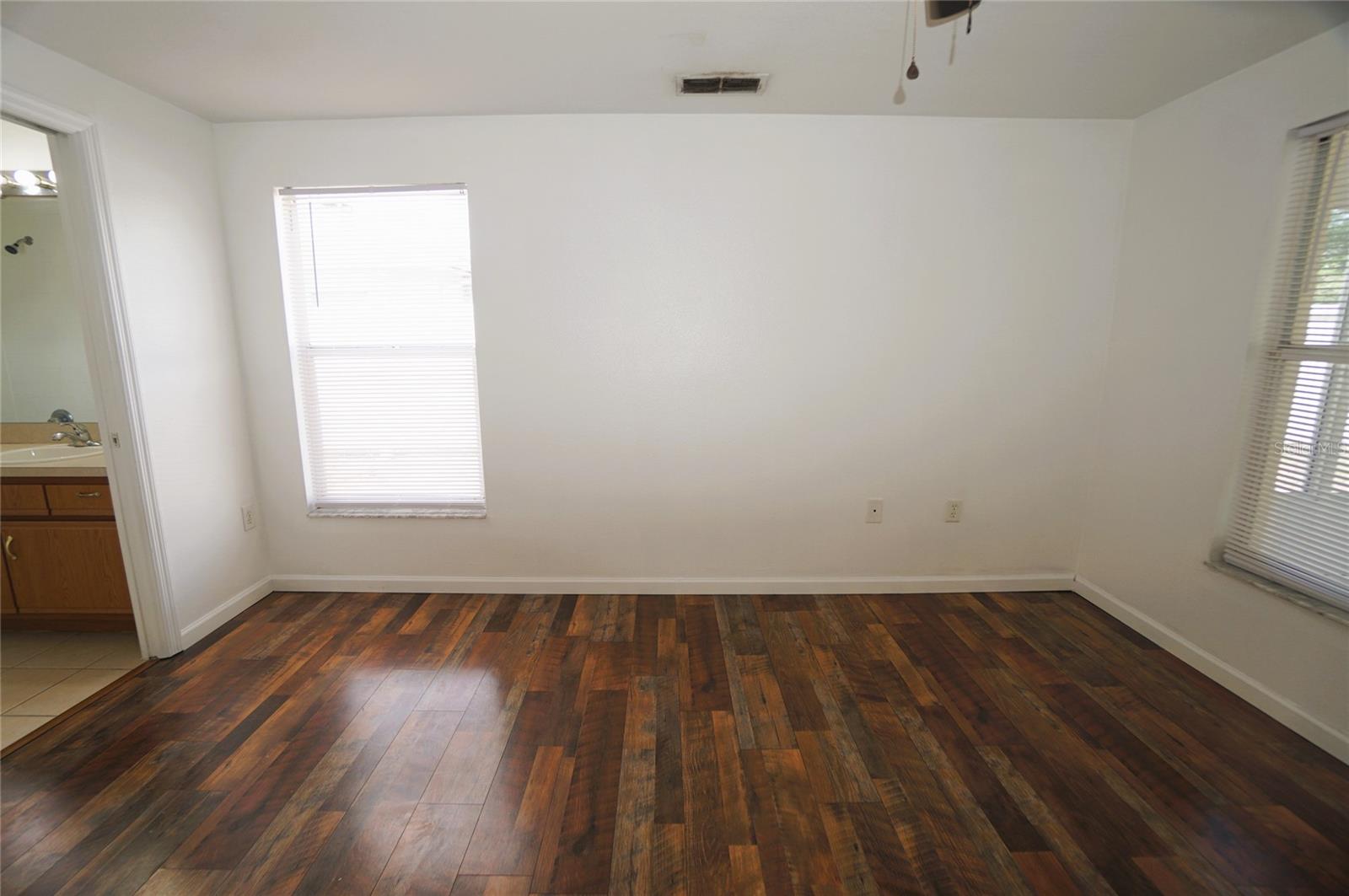 805 W 113TH AVE, TAMPA, FL, 33612