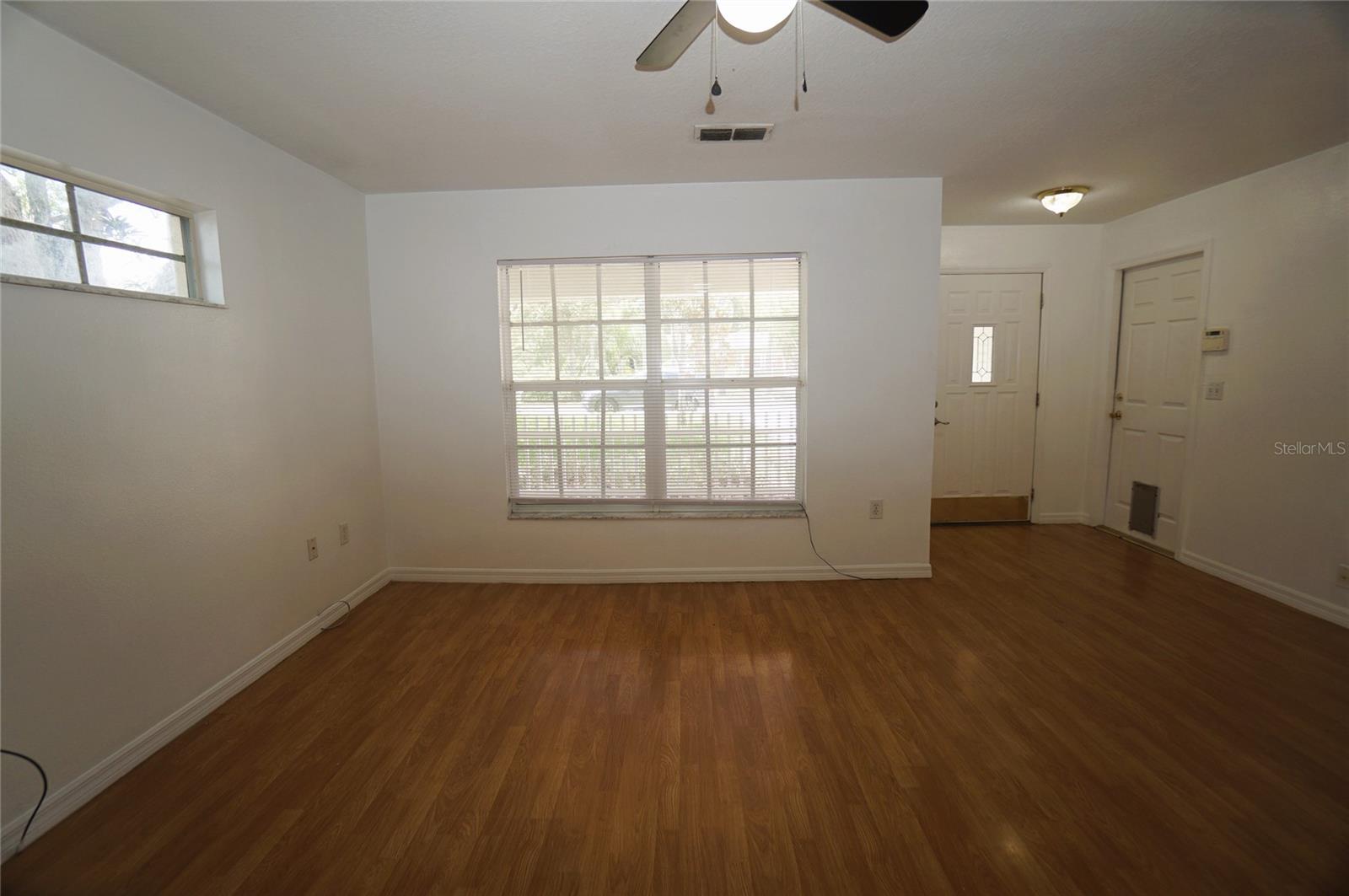 805 W 113TH AVE, TAMPA, FL, 33612