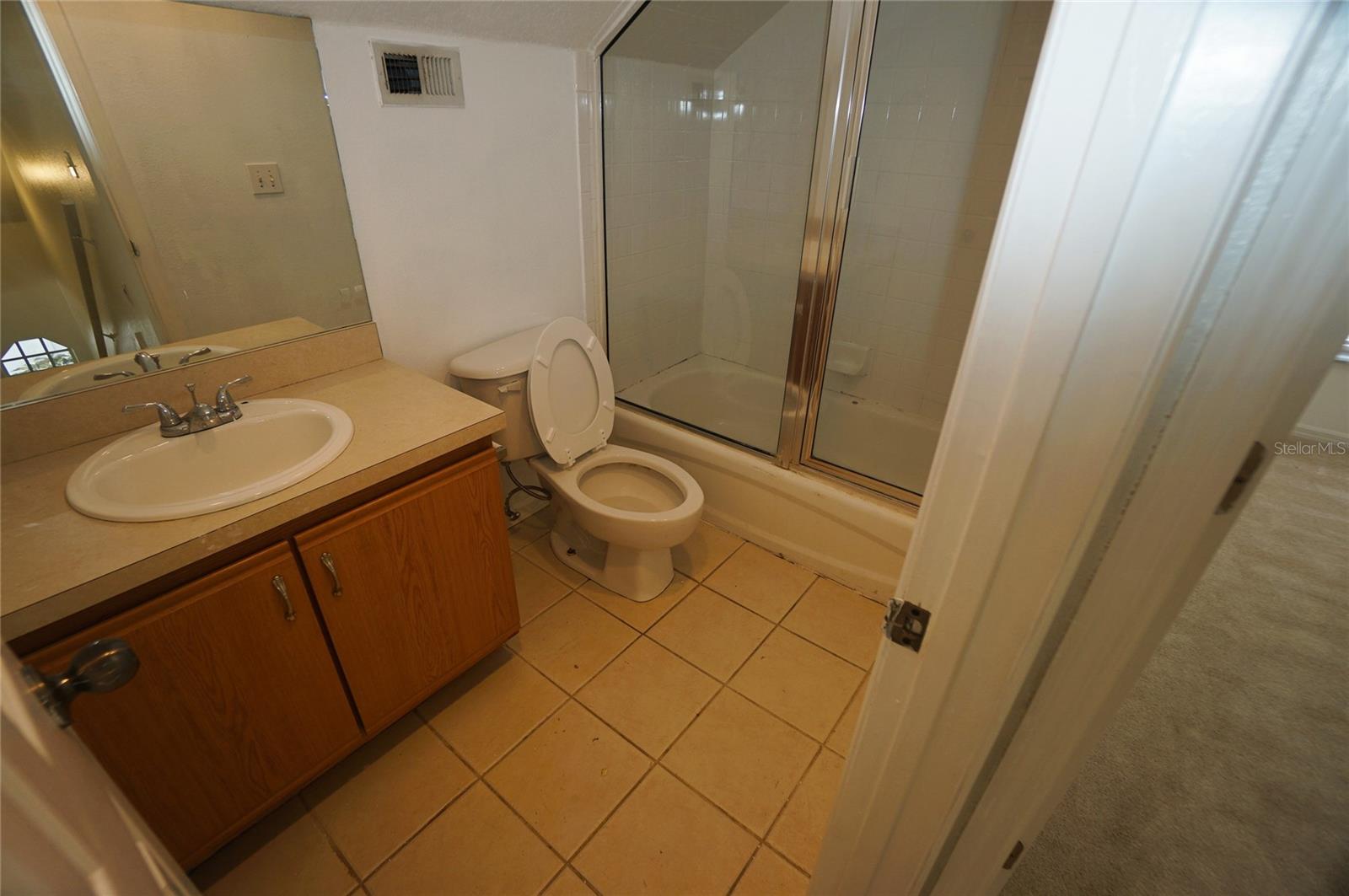 805 W 113TH AVE, TAMPA, FL, 33612