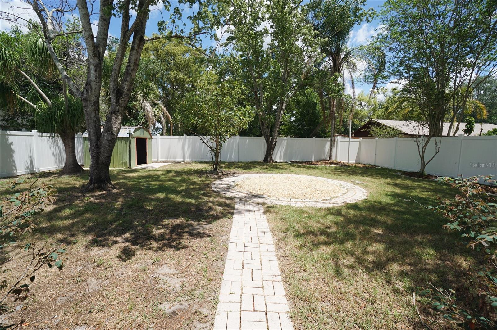 805 W 113TH AVE, TAMPA, FL, 33612