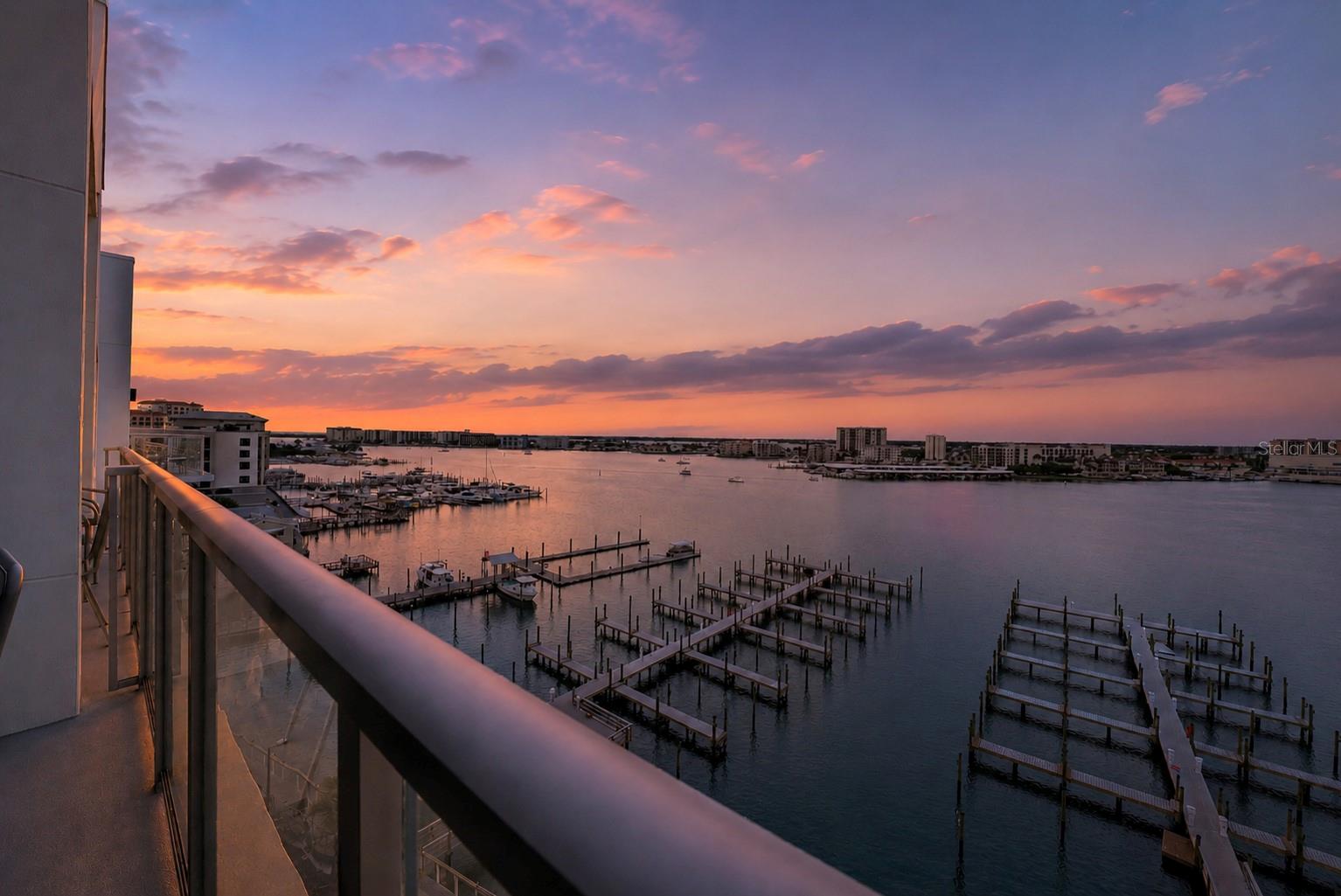 411 E SHORE DR #410, CLEARWATER BEACH, FL, 33767