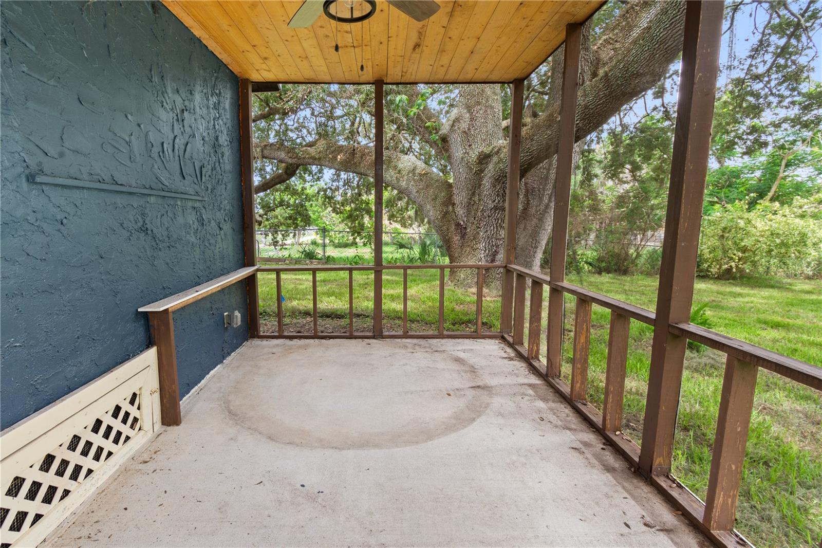 30 E 8TH ST, FROSTPROOF, FL, 33843