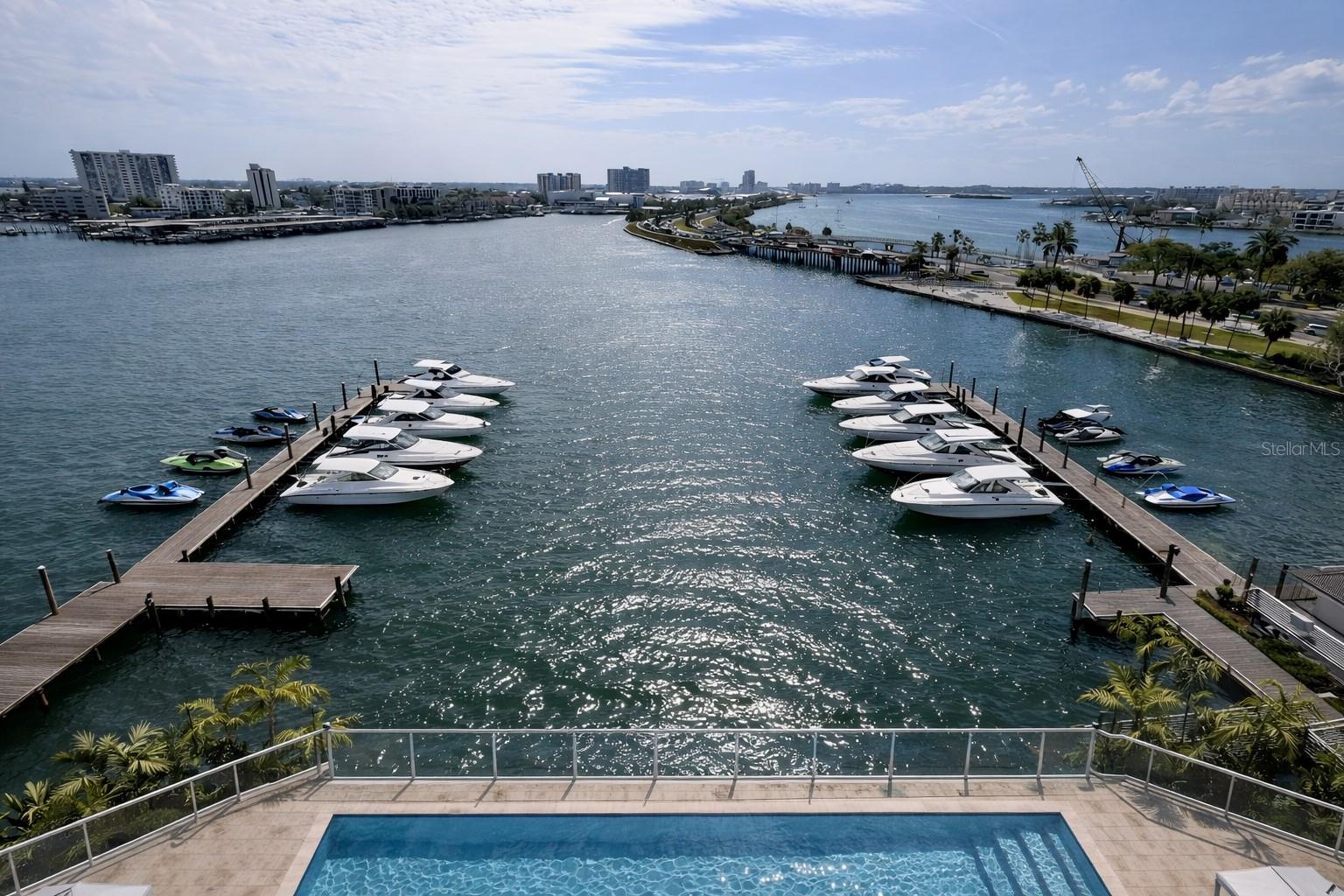 411 E SHORE DR #512, CLEARWATER BEACH, FL, 33767