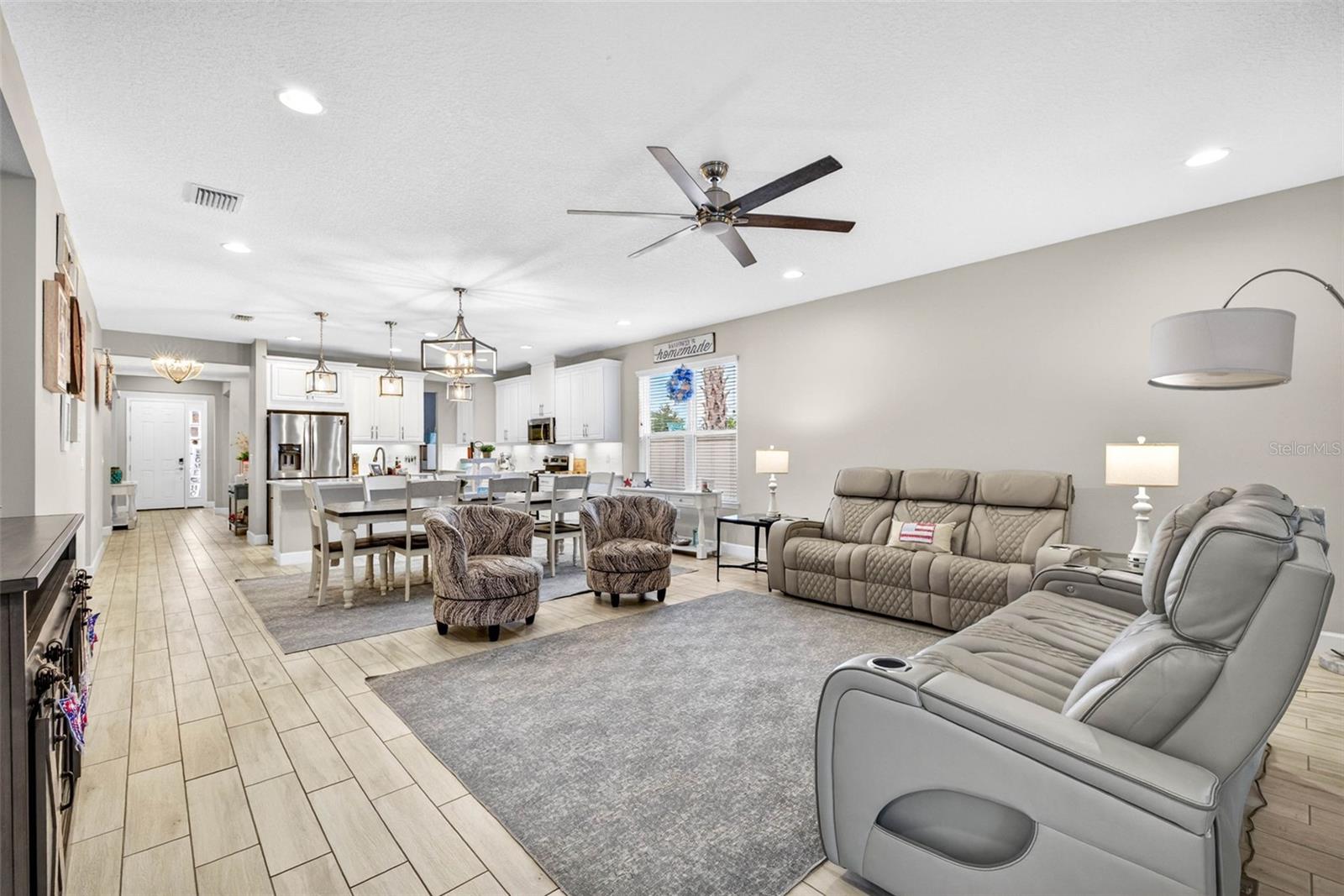 29894 CHAPEL CHASE DR, WESLEY CHAPEL, FL, 33545