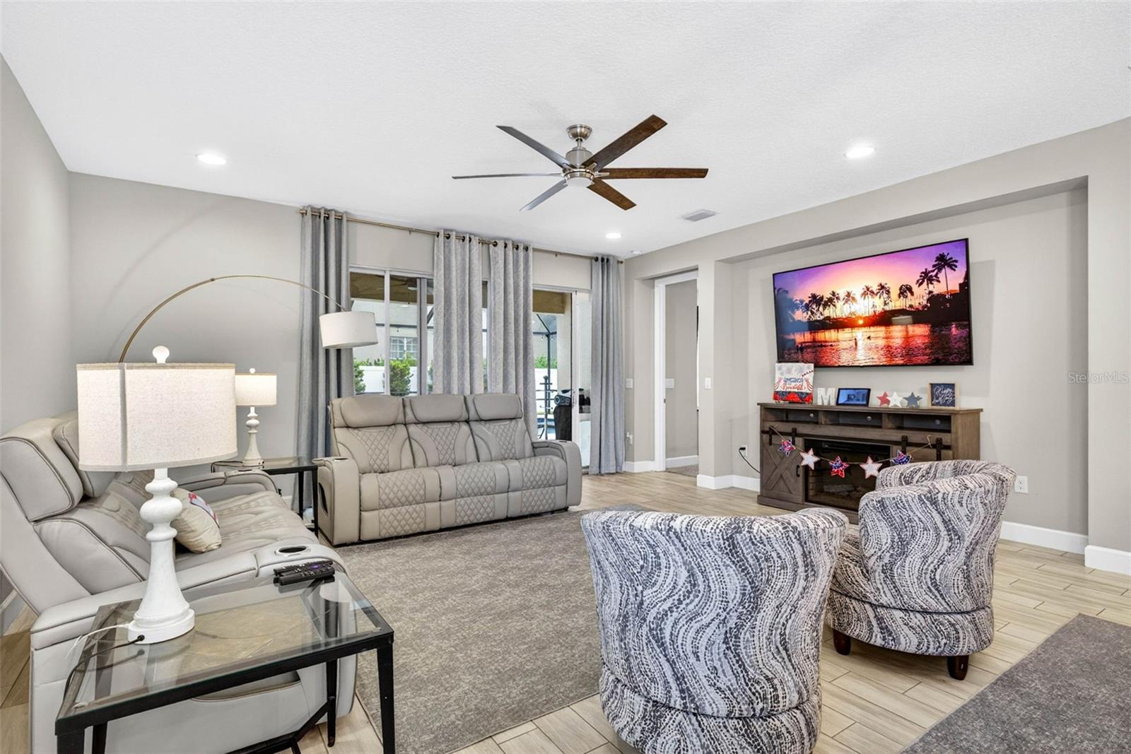29894 CHAPEL CHASE DR, WESLEY CHAPEL, FL, 33545