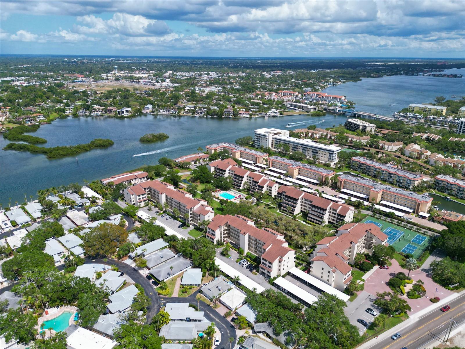 6287 MIDNIGHT PASS RD #201, SARASOTA, FL, 34242