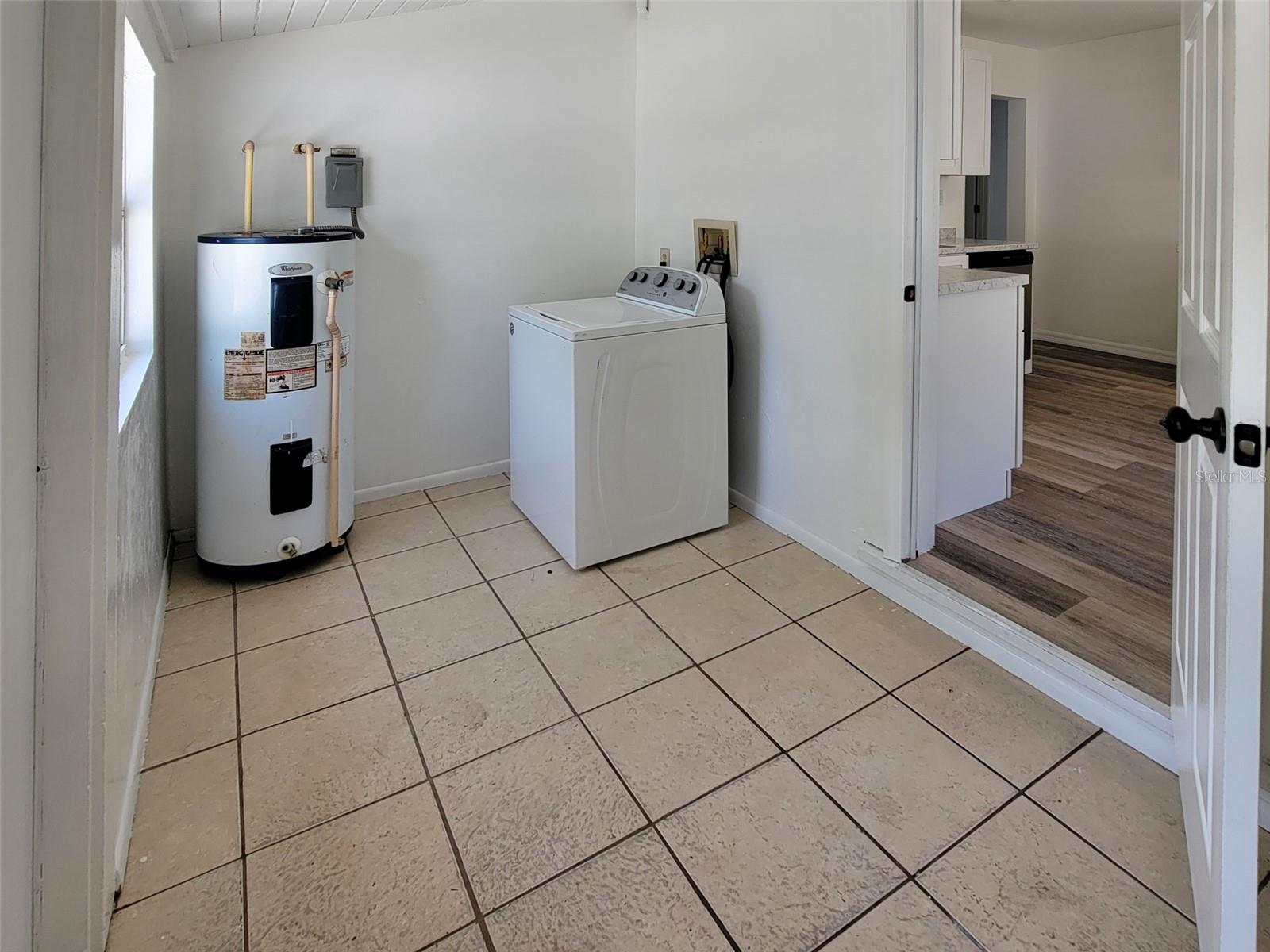 1520 19TH AVE W, BRADENTON, FL, 34205