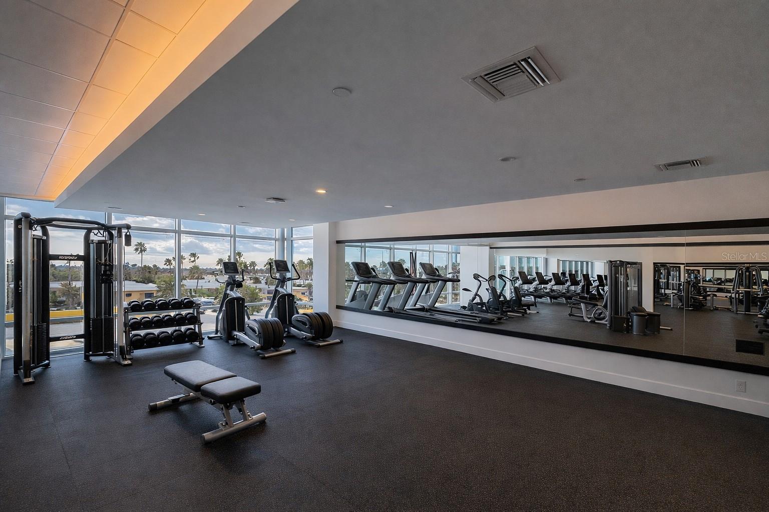 411 E SHORE DR #313, CLEARWATER BEACH, FL, 33767