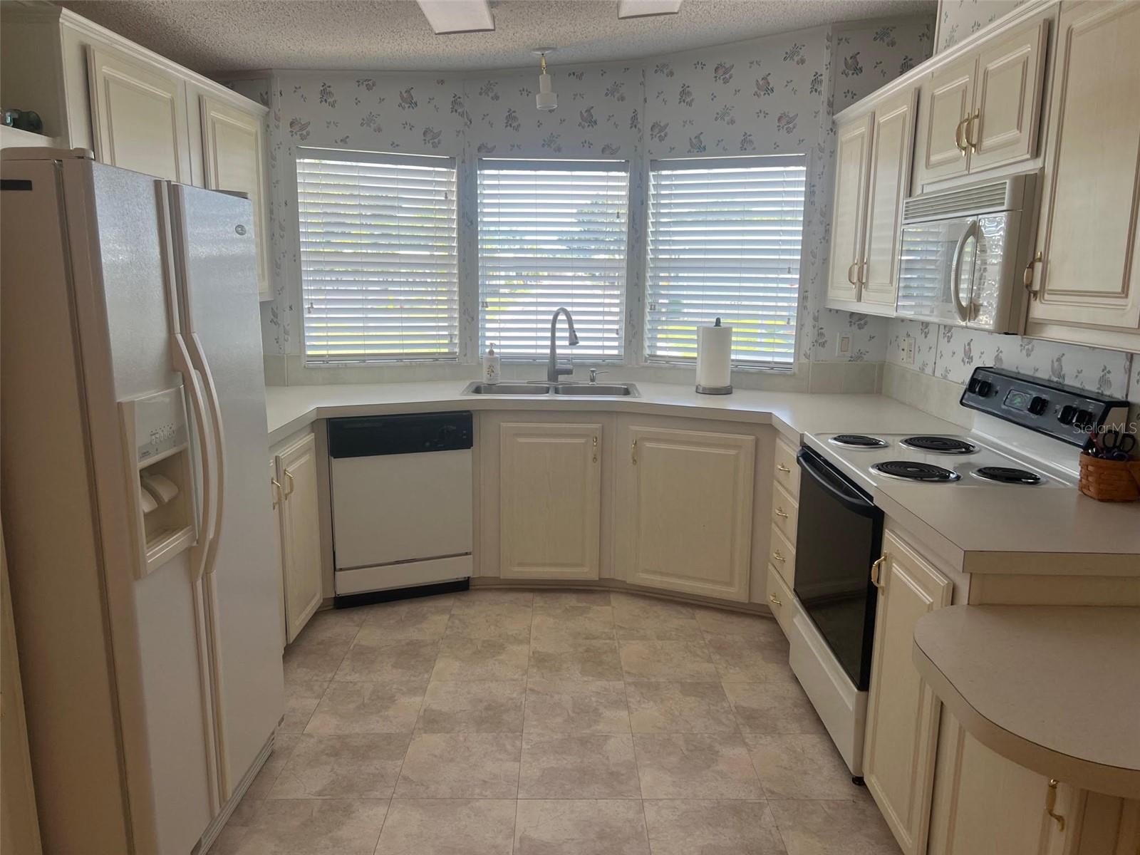 12 THATCH PALM ST W, LARGO, FL, 33770