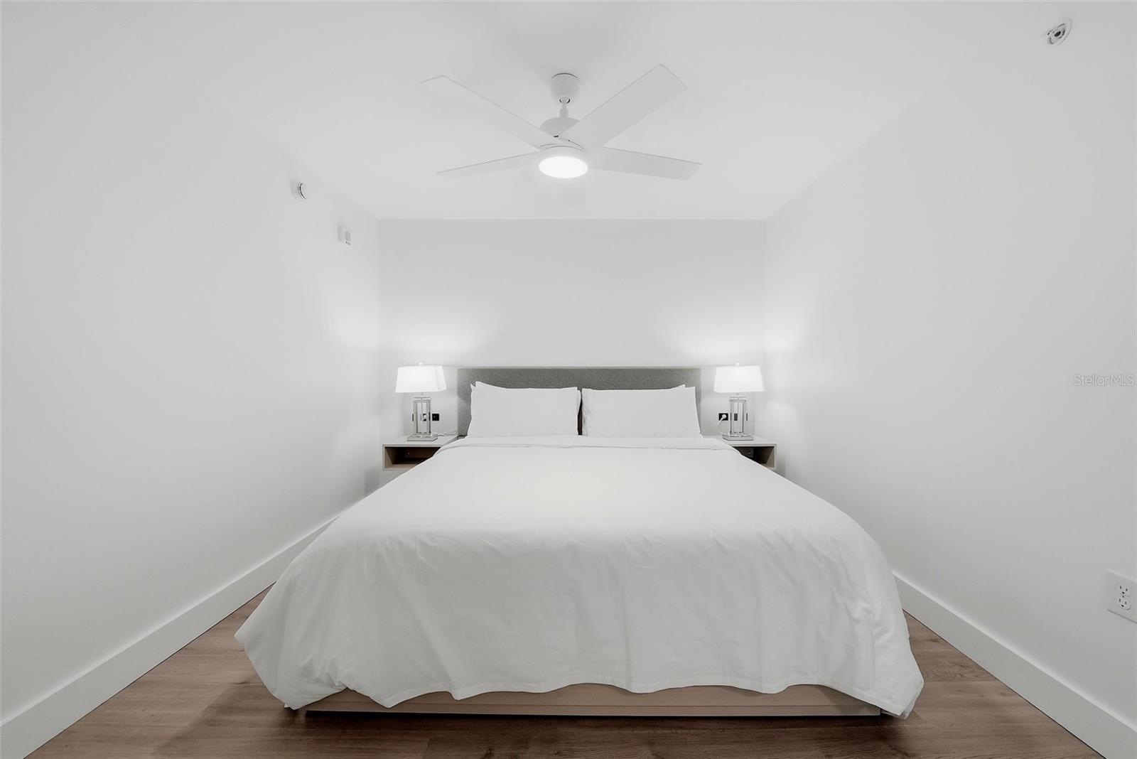 411 E SHORE DR #614, CLEARWATER BEACH, FL, 33767
