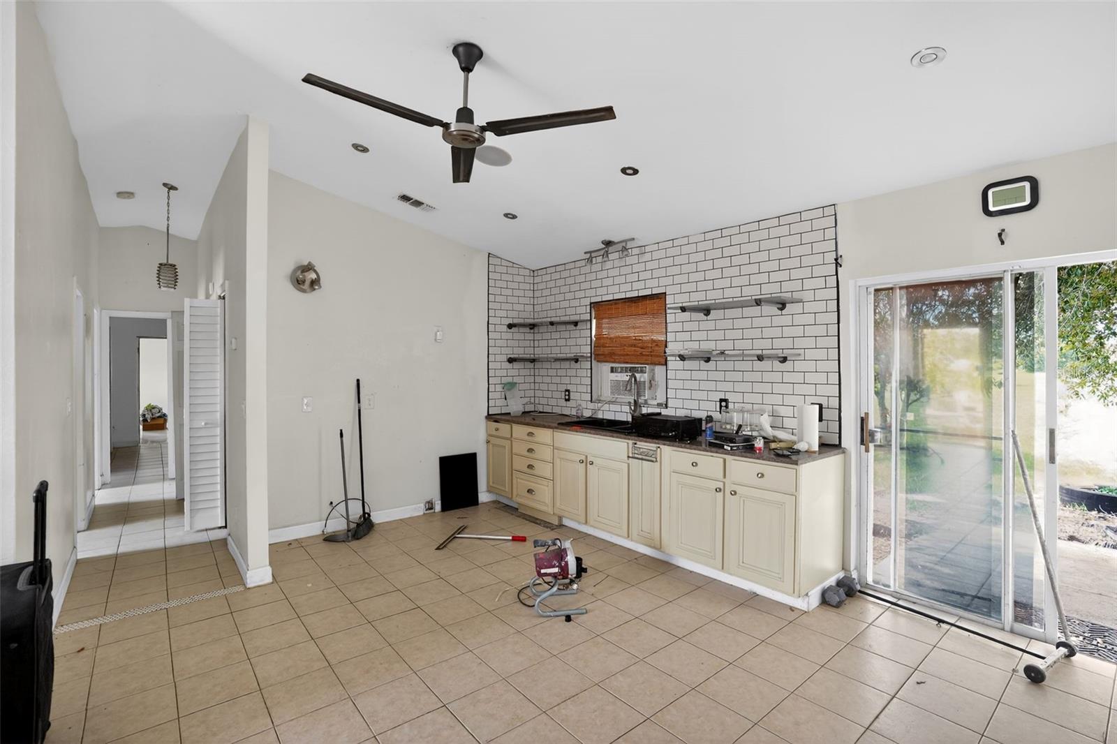 2760 39TH AVE NE, NAPLES, FL, 34120