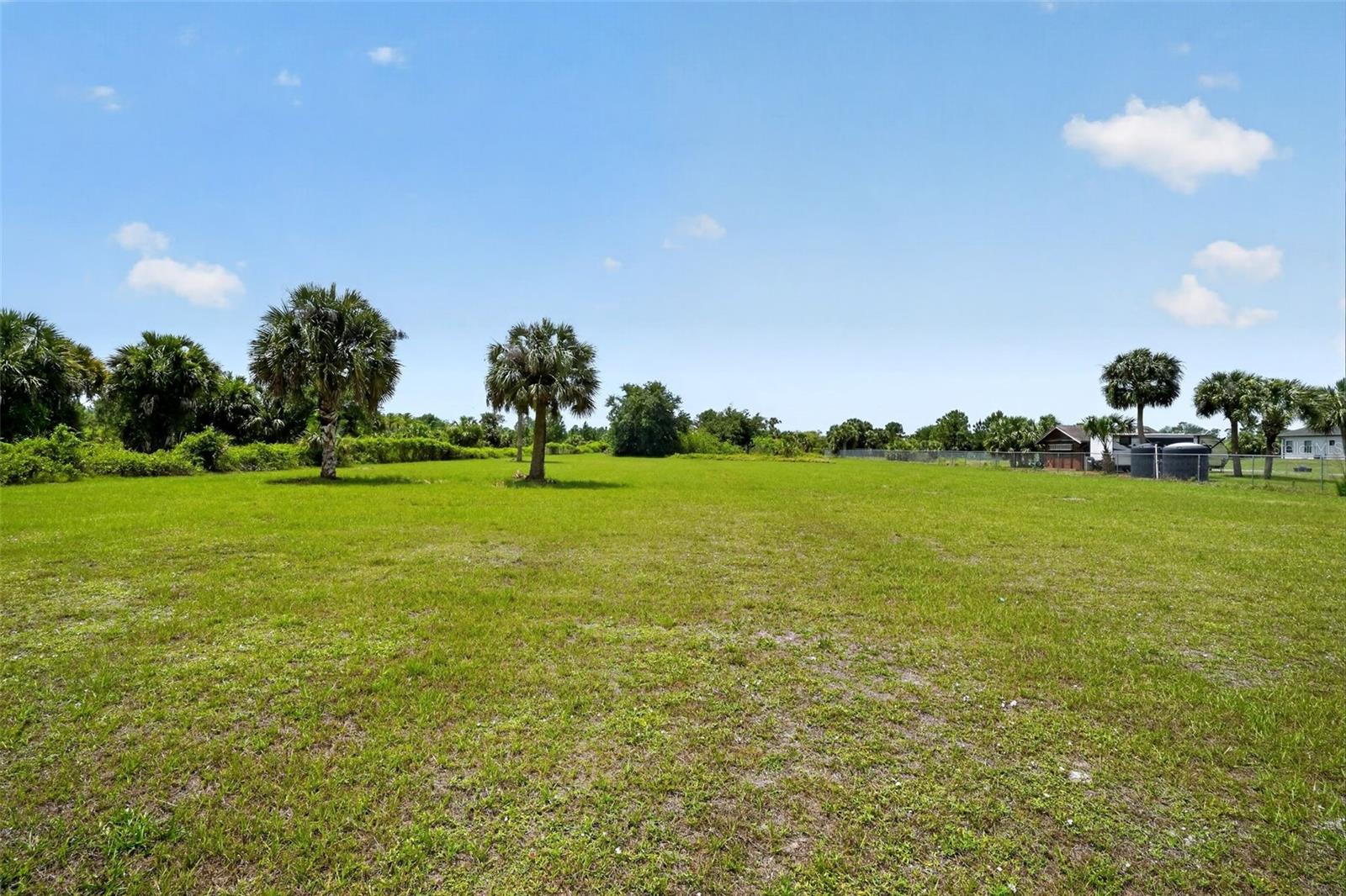 2760 39TH AVE NE, NAPLES, FL, 34120