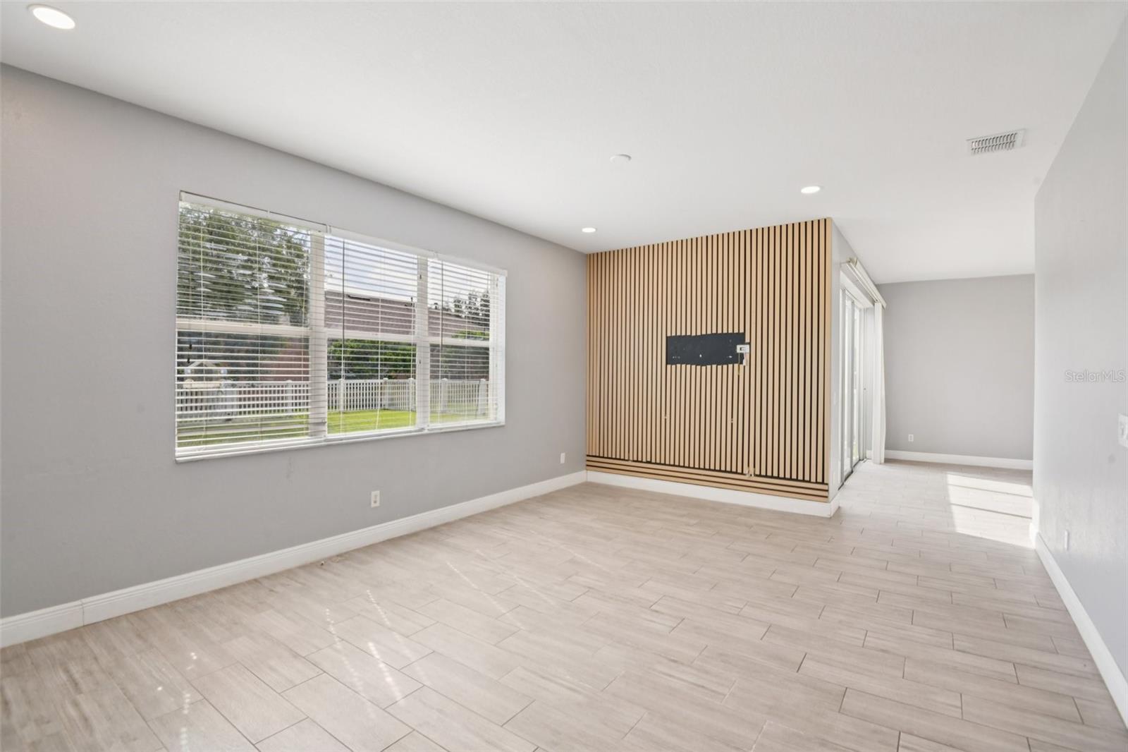 20721 WHITEWOOD WAY, TAMPA, FL, 33647
