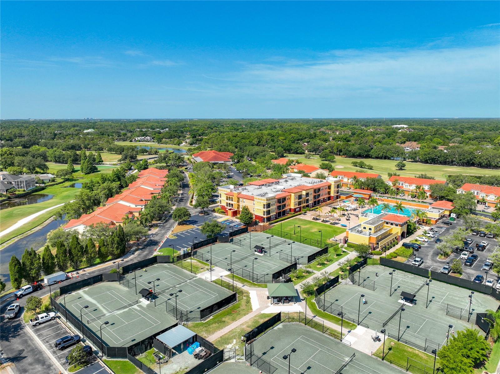 13941 CLUBHOUSE DR #102, TAMPA, FL, 33618
