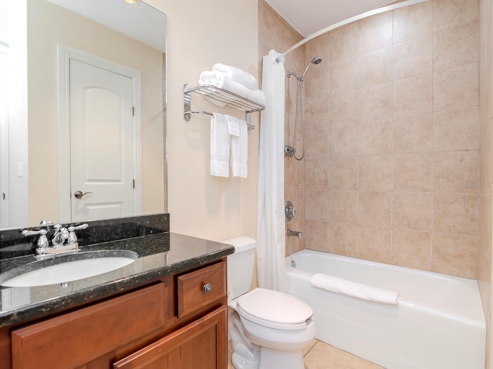 13941 CLUBHOUSE DR #102, TAMPA, FL, 33618
