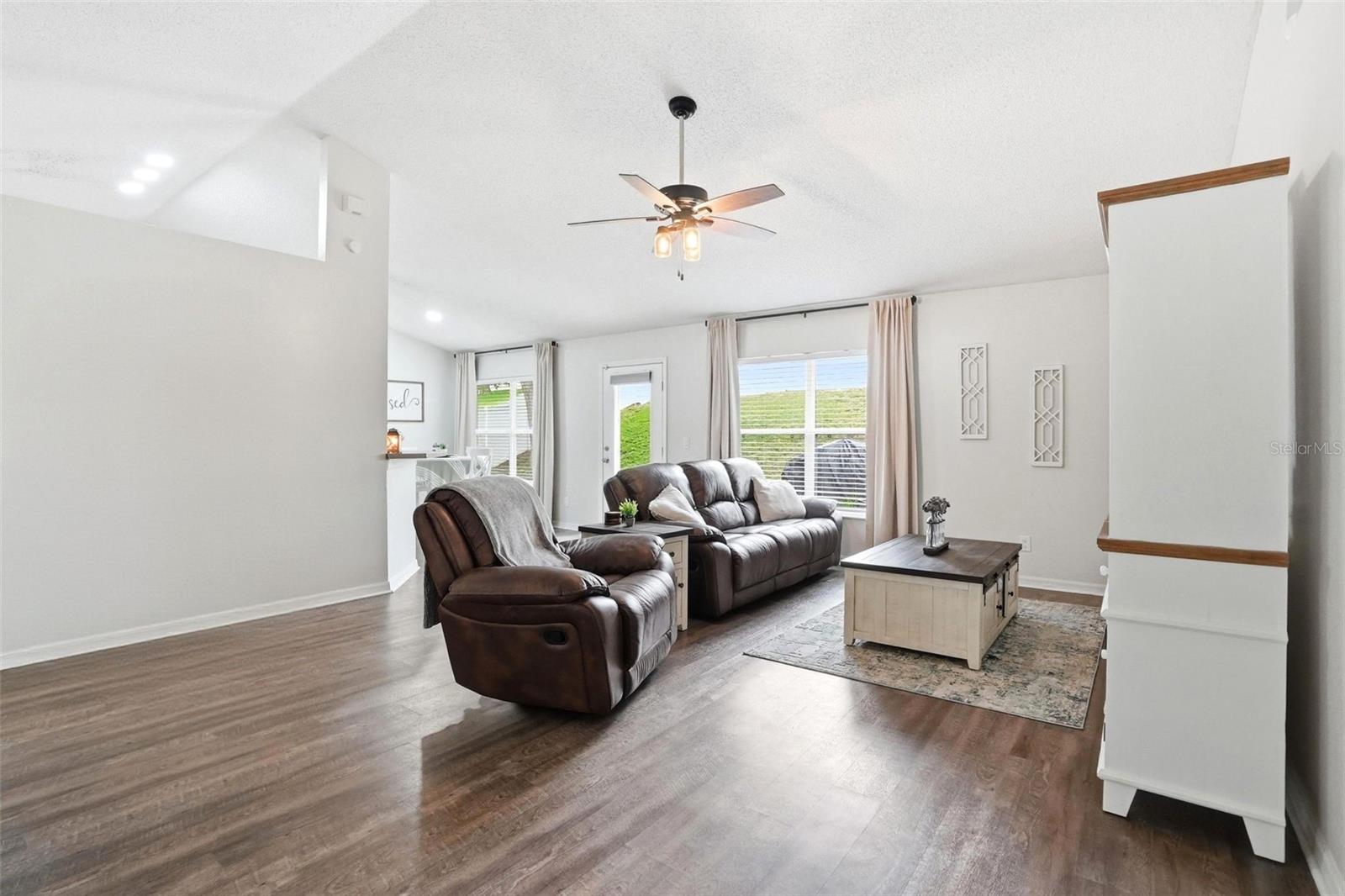 1917 SOUTHERN OAK LOOP, MINNEOLA, FL, 34715