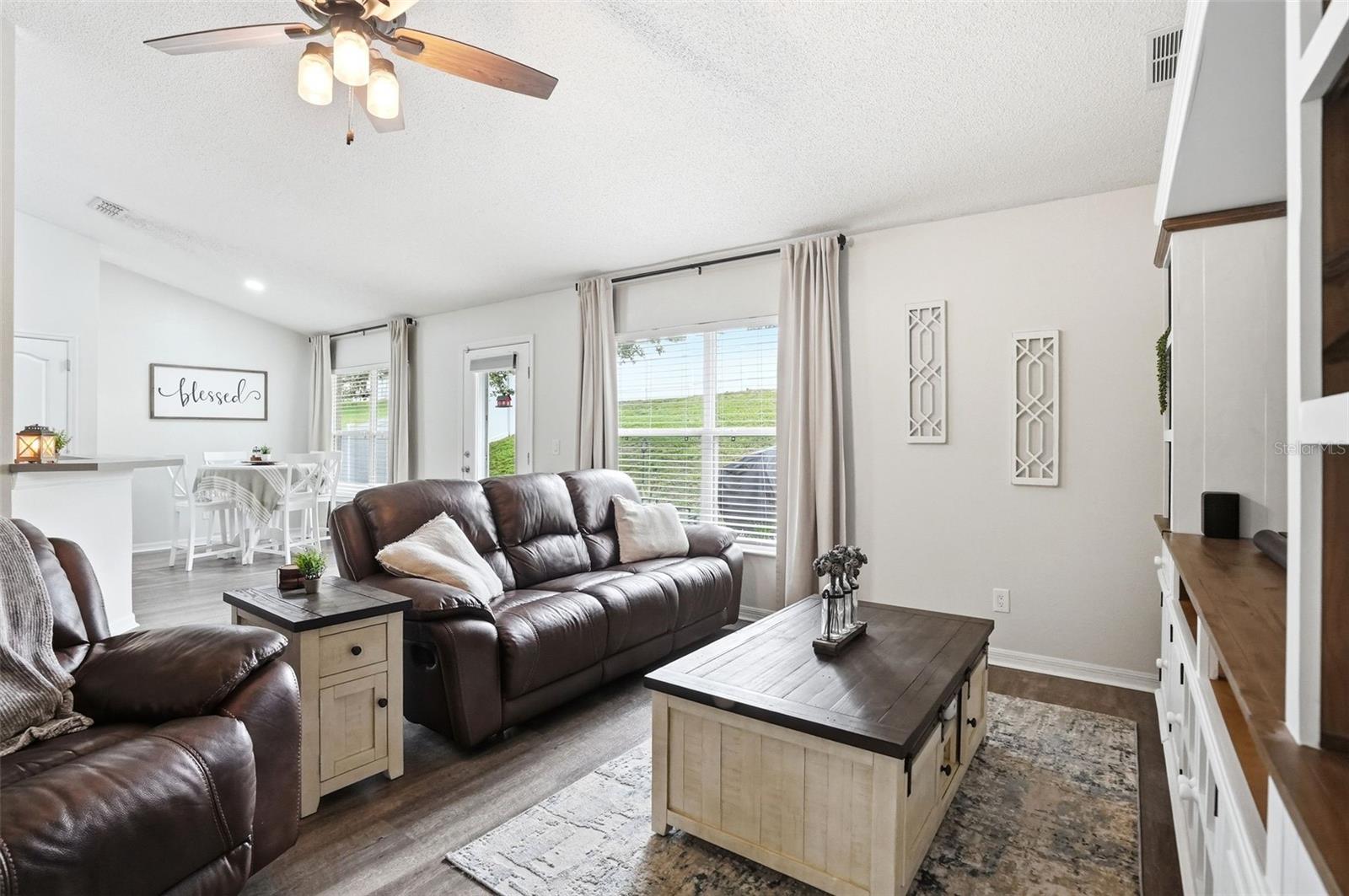 1917 SOUTHERN OAK LOOP, MINNEOLA, FL, 34715