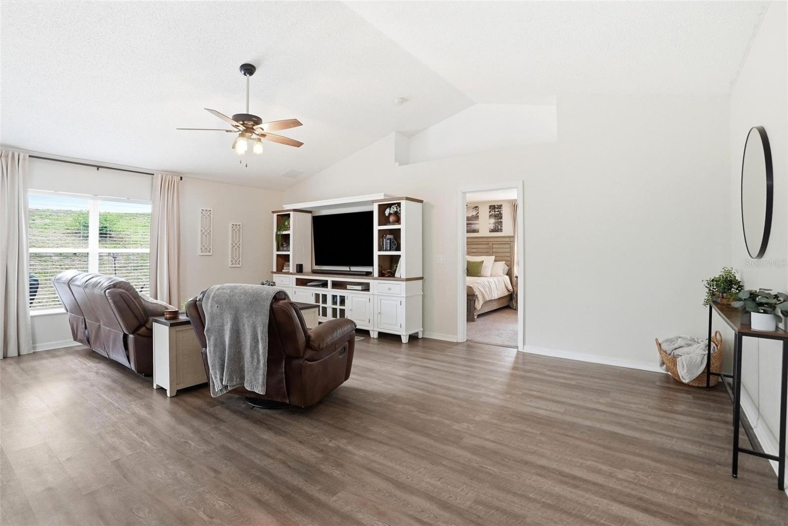 1917 SOUTHERN OAK LOOP, MINNEOLA, FL, 34715