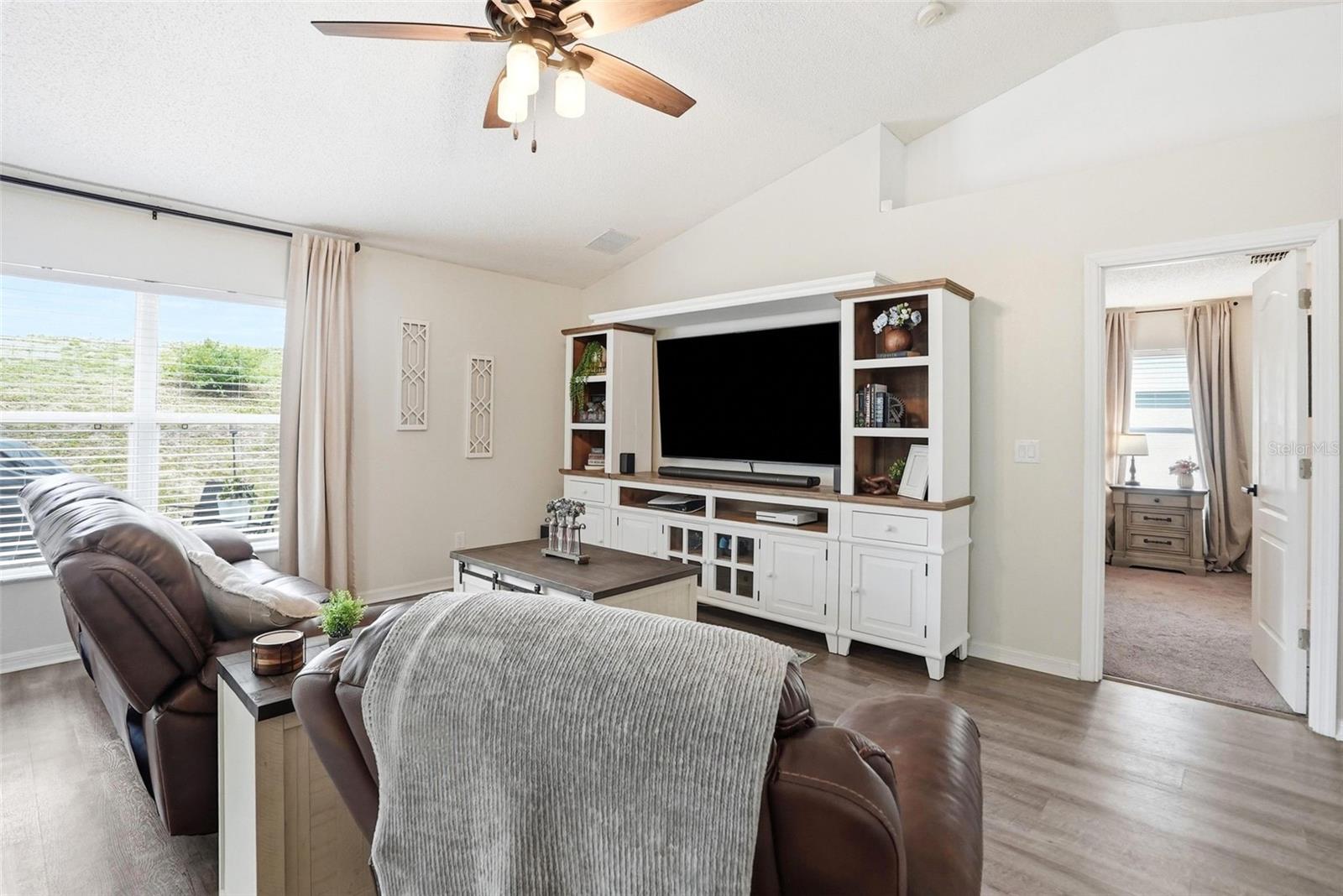 1917 SOUTHERN OAK LOOP, MINNEOLA, FL, 34715