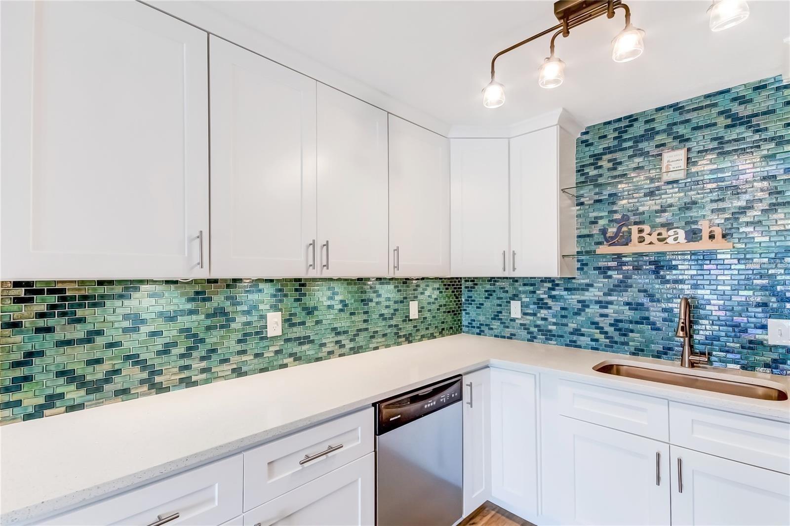 51 ISLAND WAY #104, CLEARWATER BEACH, FL, 33767