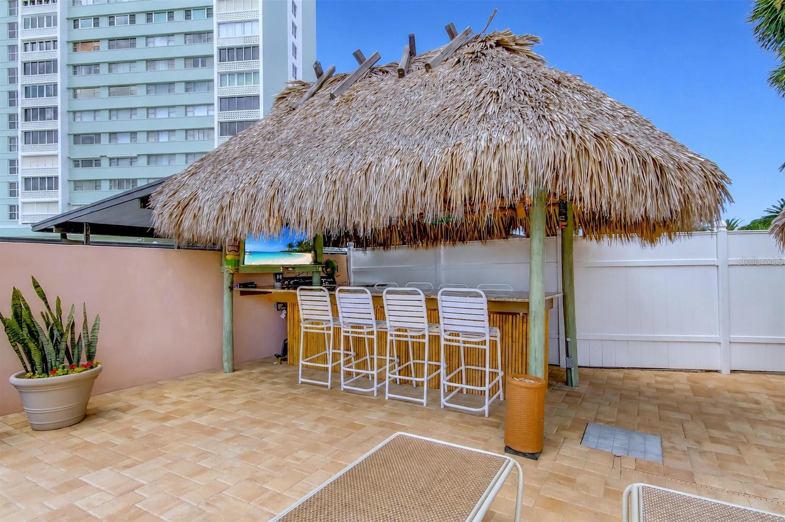 51 ISLAND WAY #104, CLEARWATER BEACH, FL, 33767