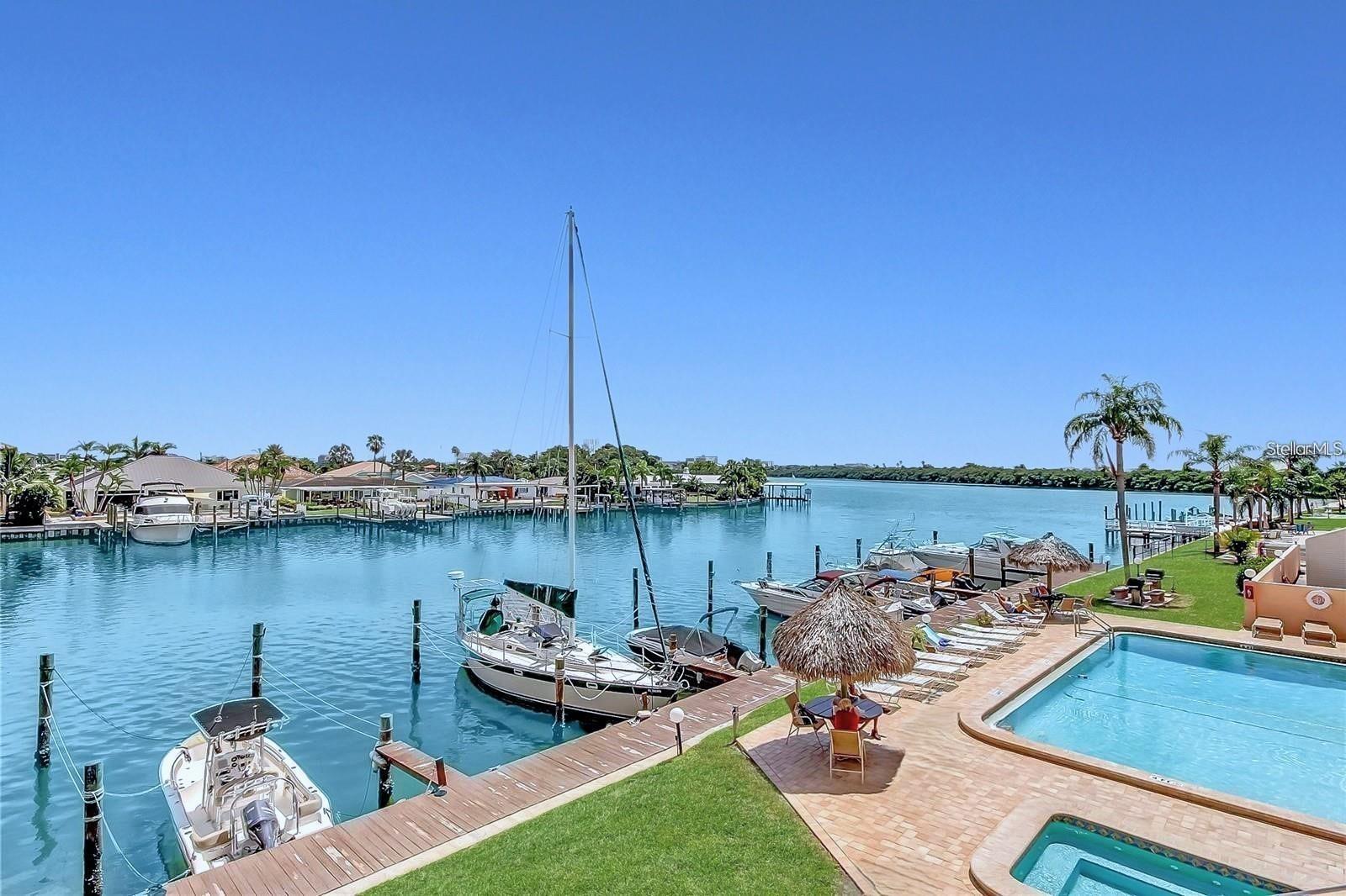 51 ISLAND WAY #104, CLEARWATER BEACH, FL, 33767