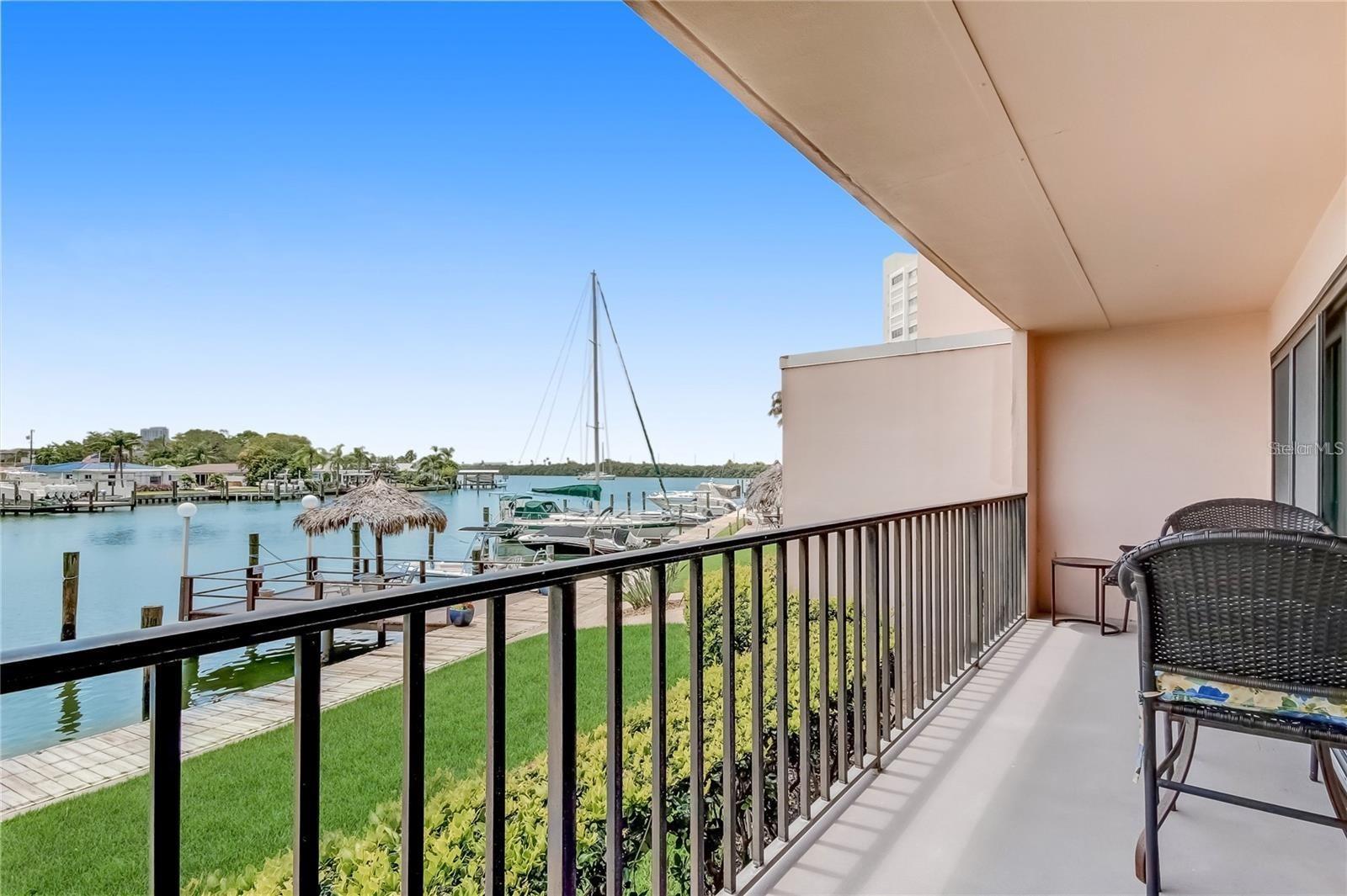 51 ISLAND WAY #104, CLEARWATER BEACH, FL, 33767