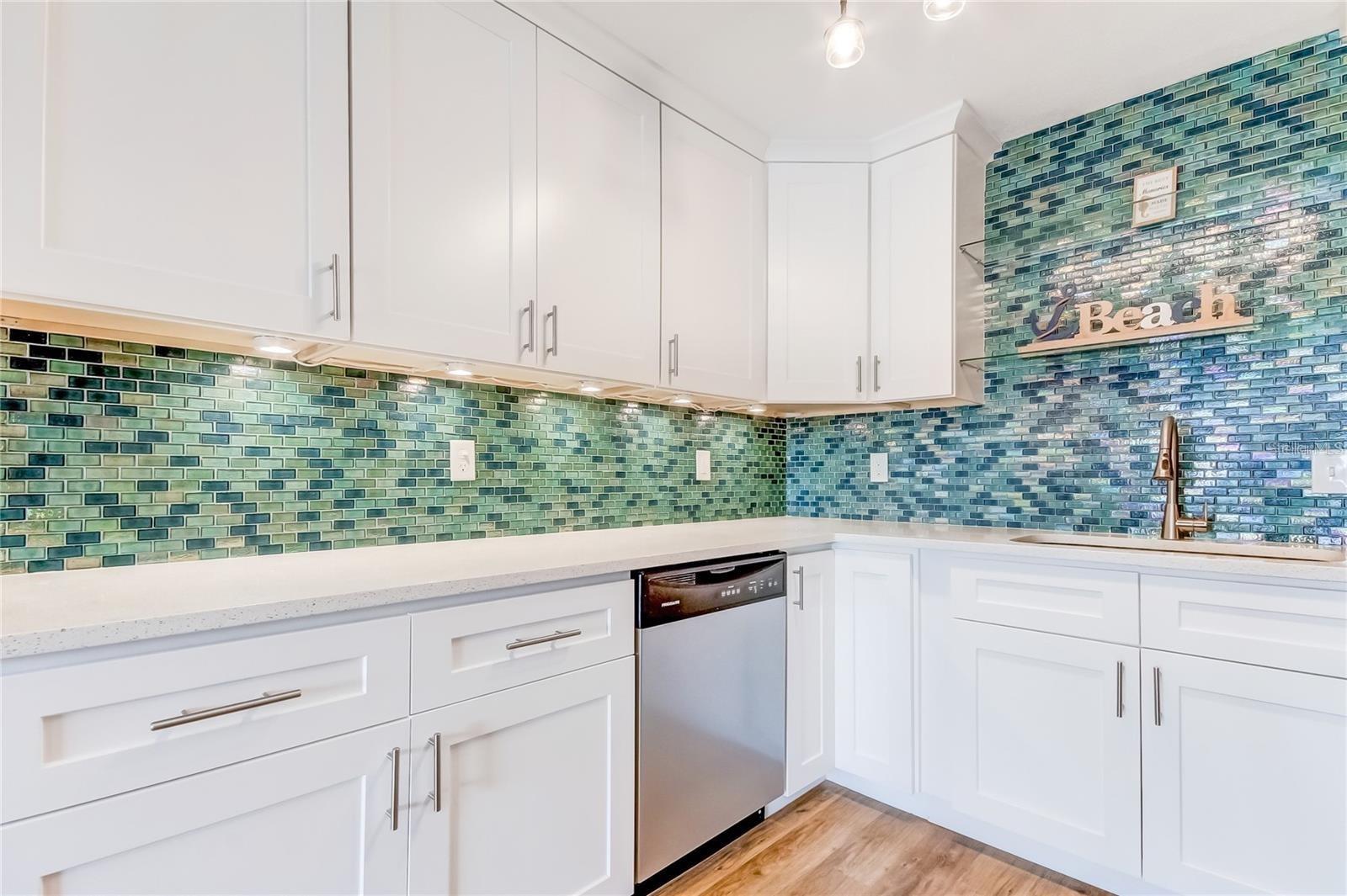 51 ISLAND WAY #104, CLEARWATER BEACH, FL, 33767
