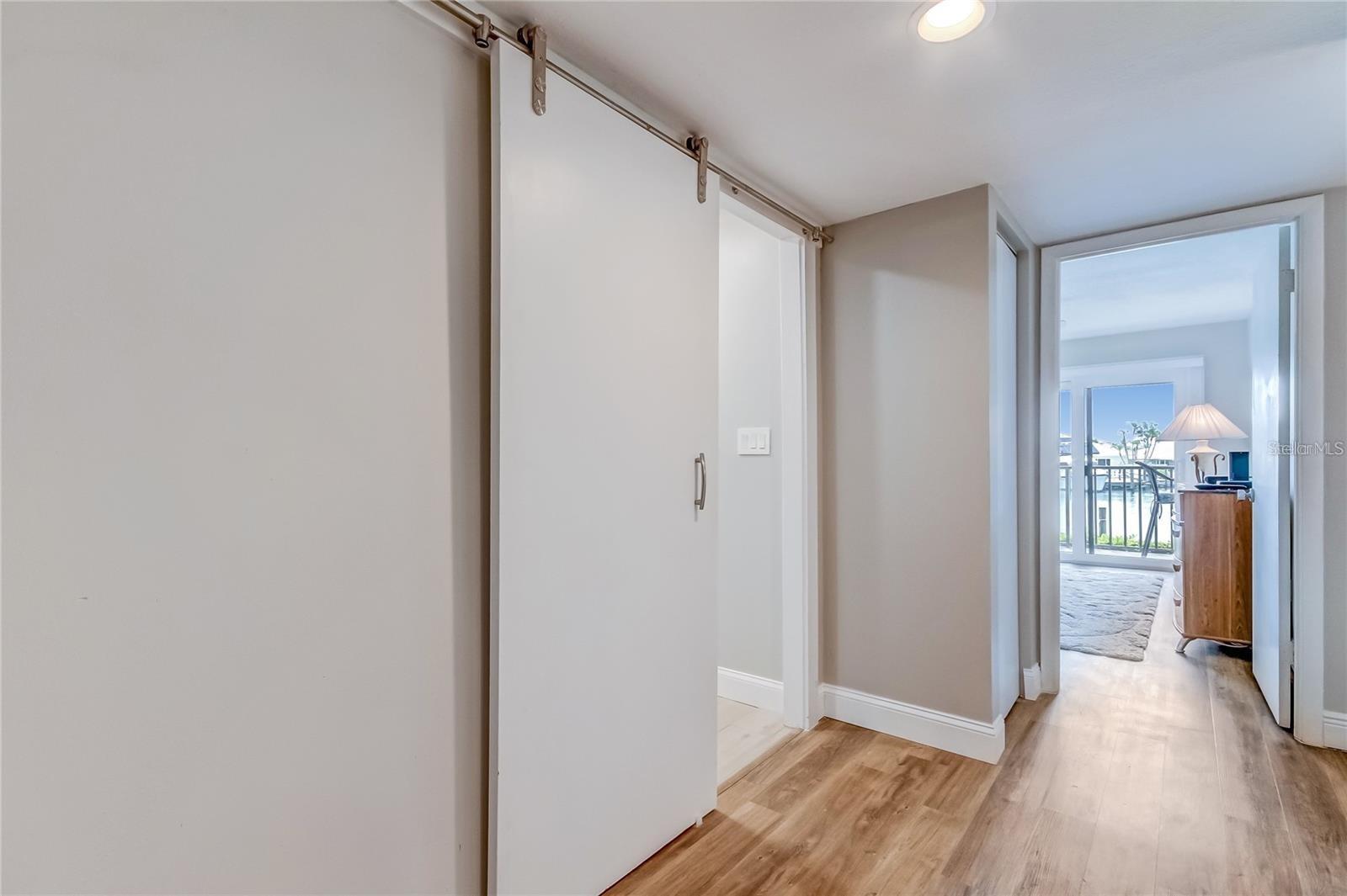 51 ISLAND WAY #104, CLEARWATER BEACH, FL, 33767