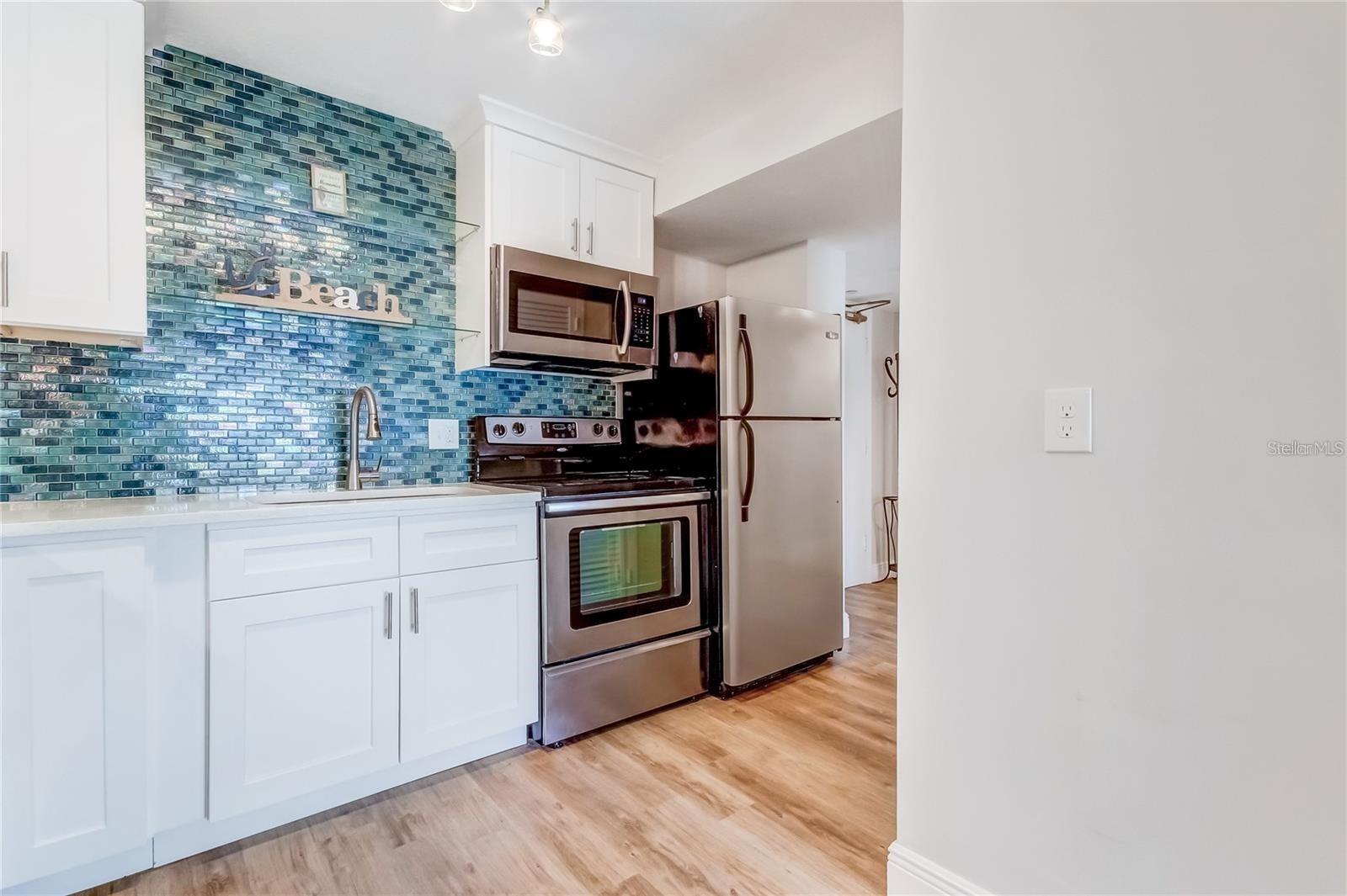 51 ISLAND WAY #104, CLEARWATER BEACH, FL, 33767