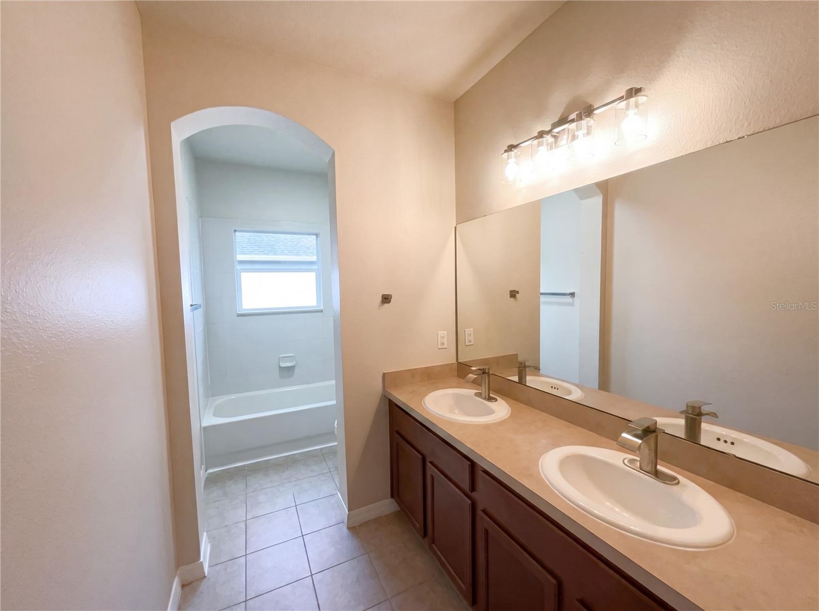 15130 OVATION DR, WINTER GARDEN, FL, 34787