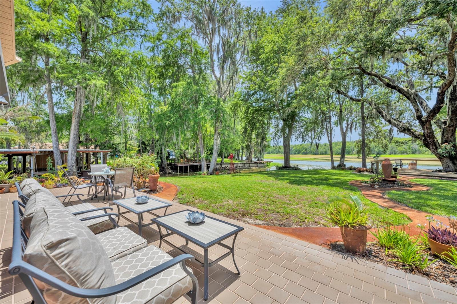4885 CR 307, LAKE PANASOFFKEE, FL, 33538