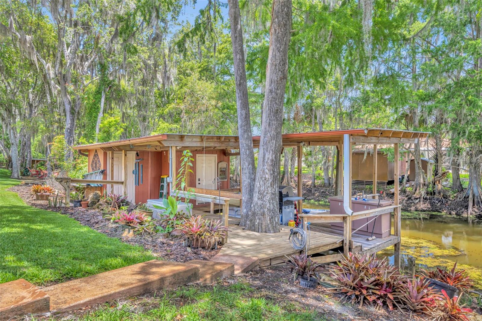 4885 CR 307, LAKE PANASOFFKEE, FL, 33538