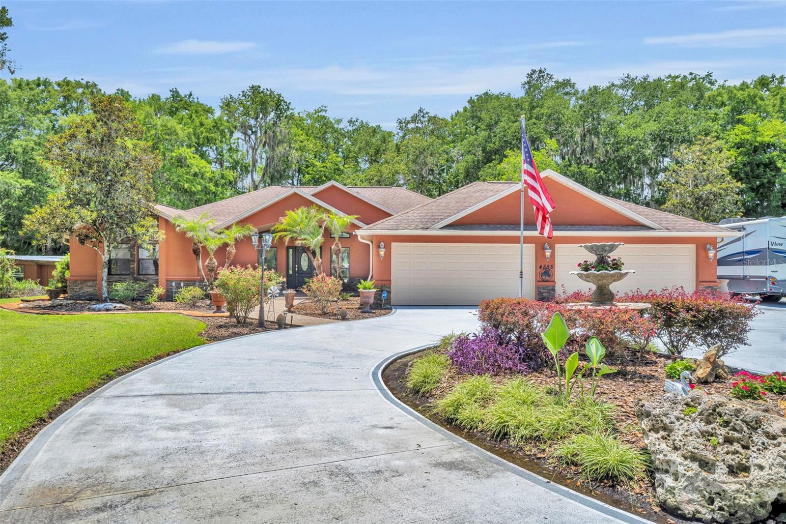 4885 CR 307, LAKE PANASOFFKEE, FL, 33538