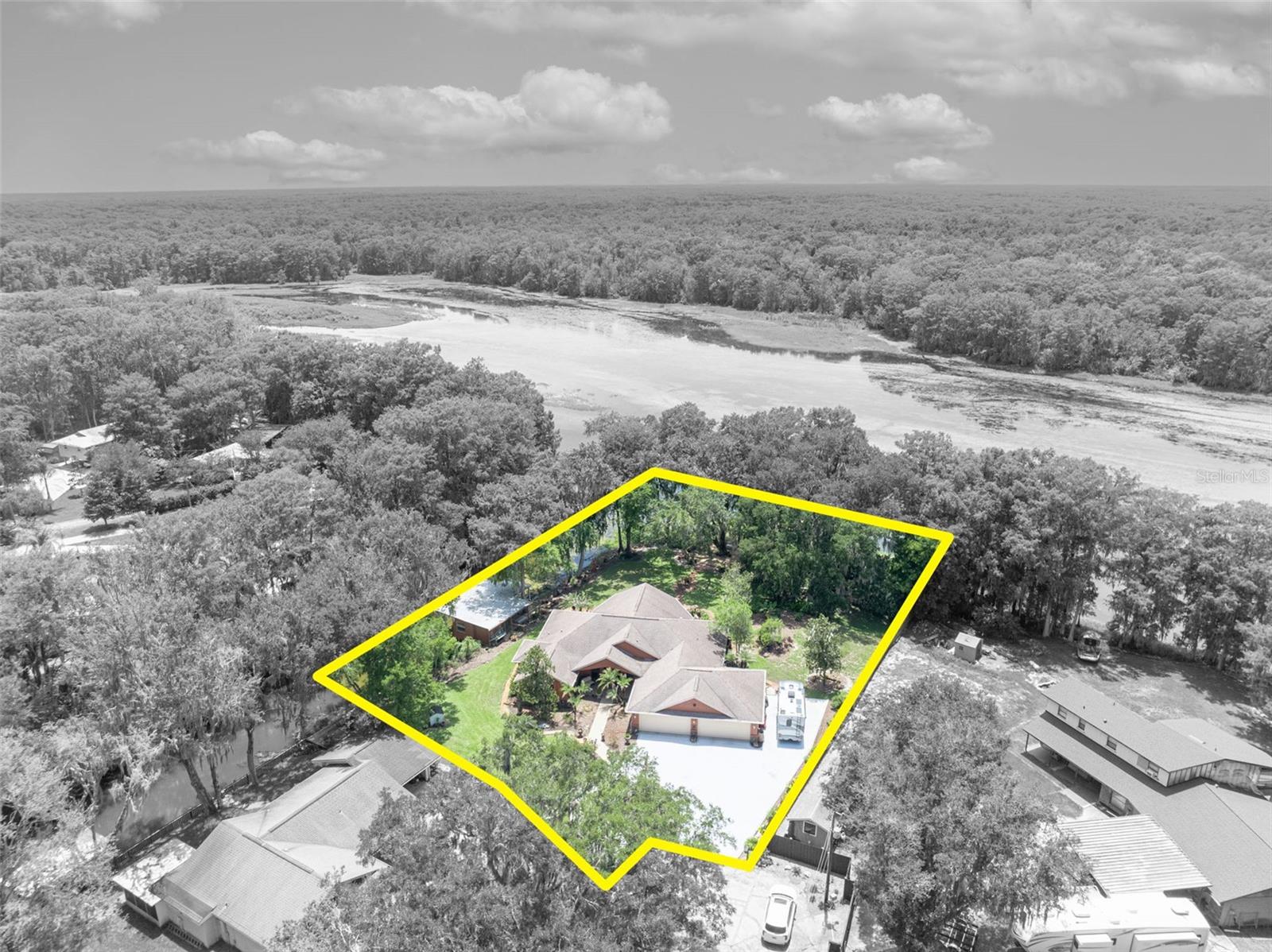 4885 CR 307, LAKE PANASOFFKEE, FL, 33538