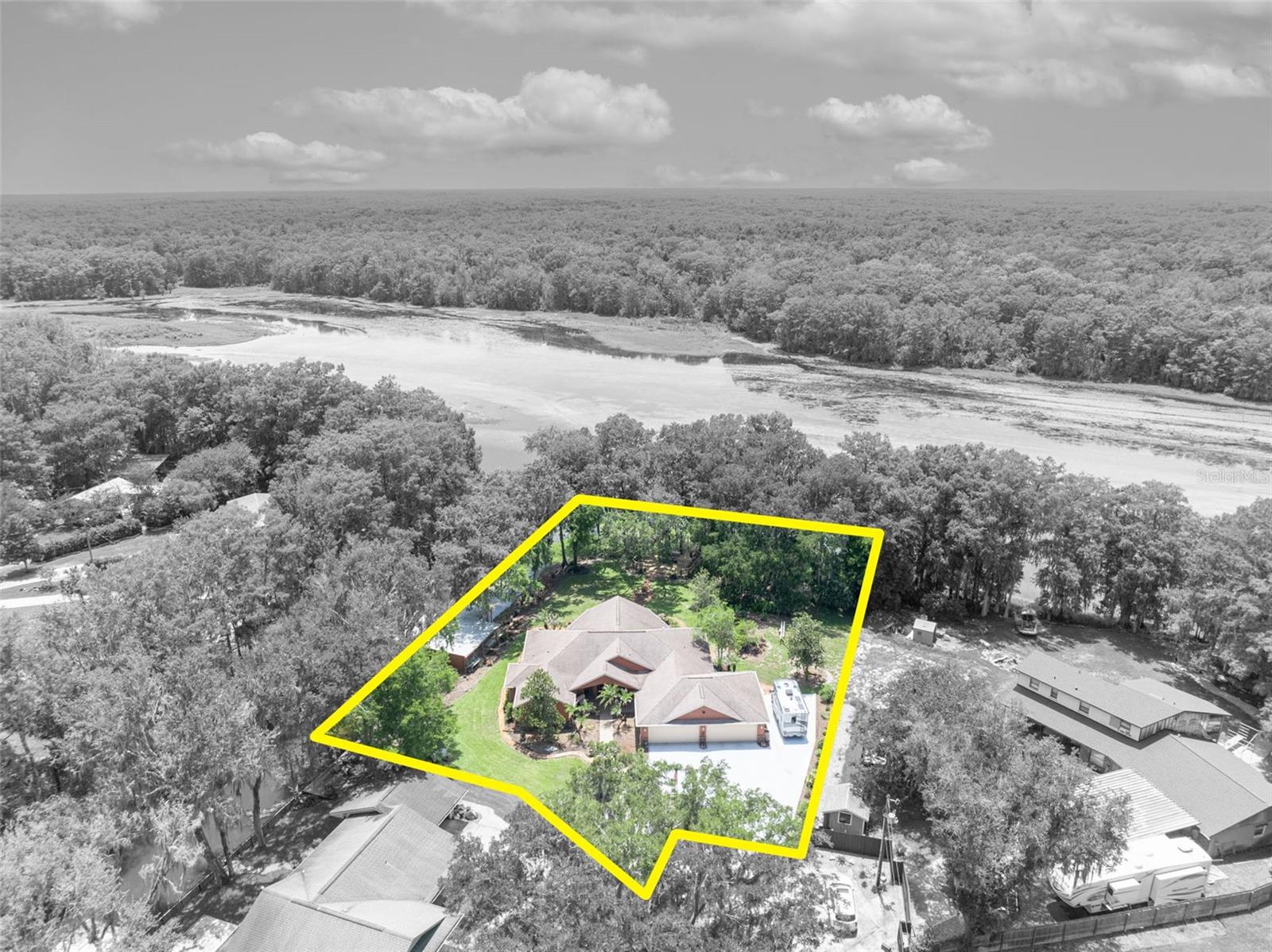 4885 CR 307, LAKE PANASOFFKEE, FL, 33538