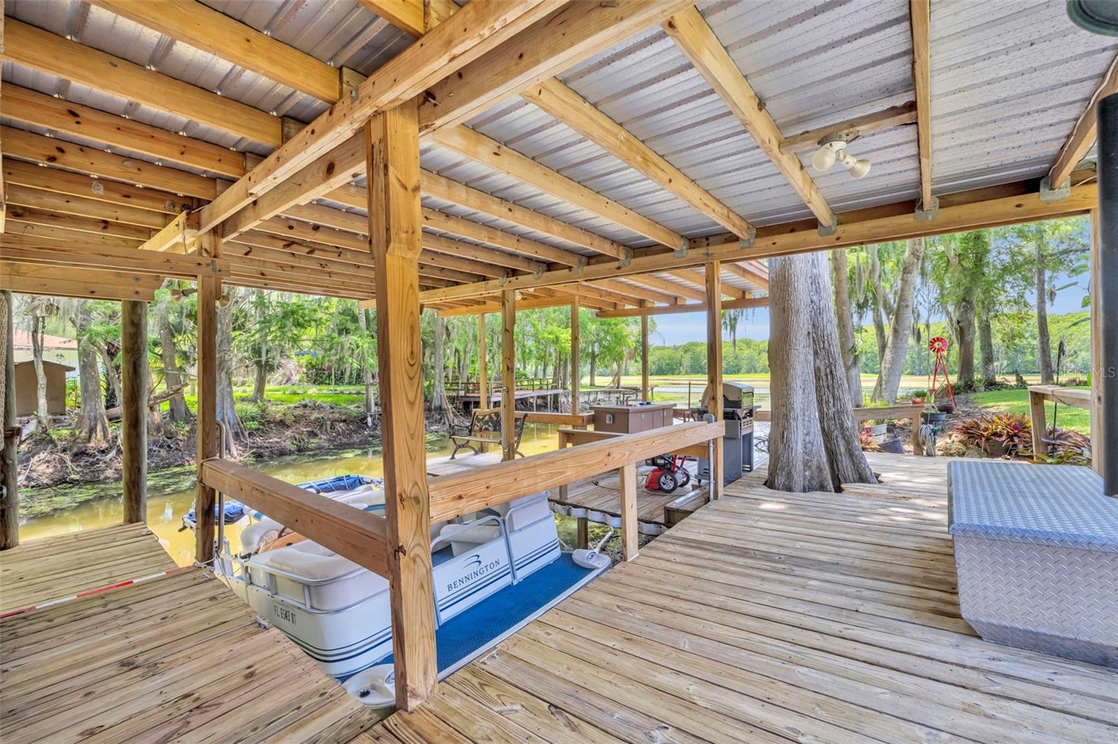 4885 CR 307, LAKE PANASOFFKEE, FL, 33538